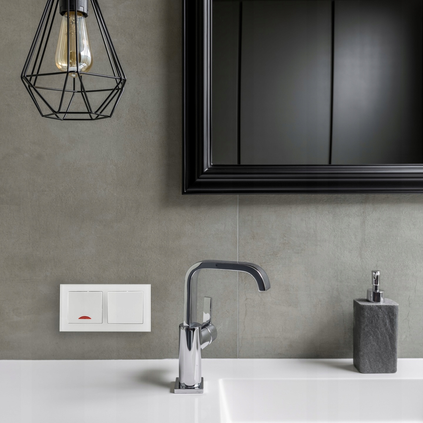 Wyłącznik pojedynczy z podświetleniem MODERN biały Kolor biały