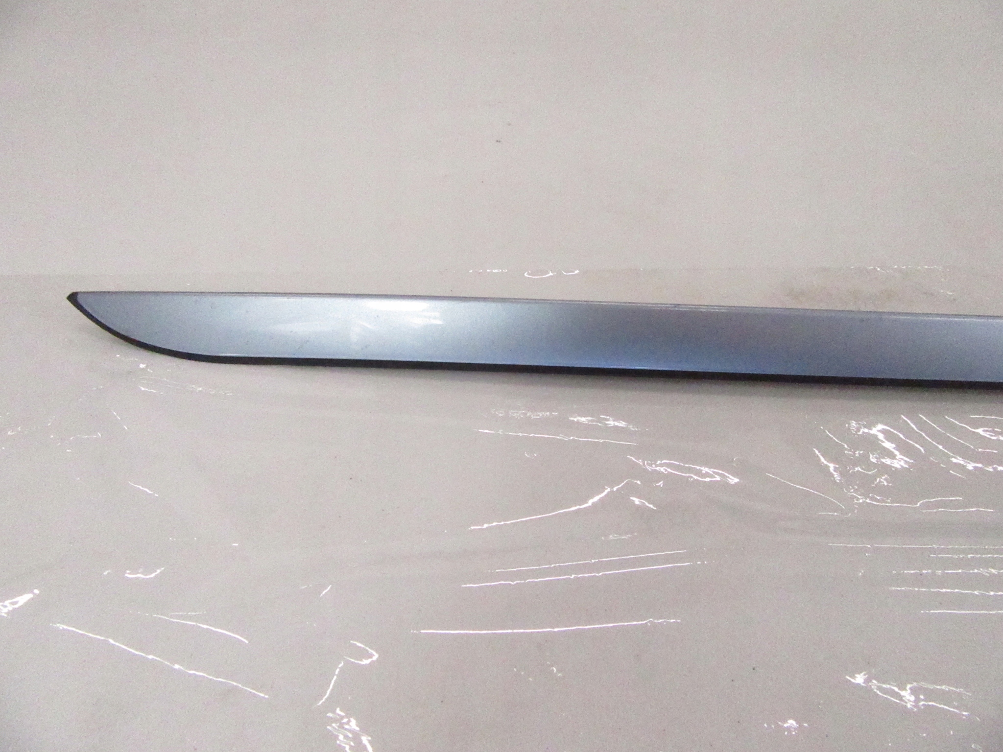 moulding cover windows dust wode przyszybowa right BMW e90 e91 896