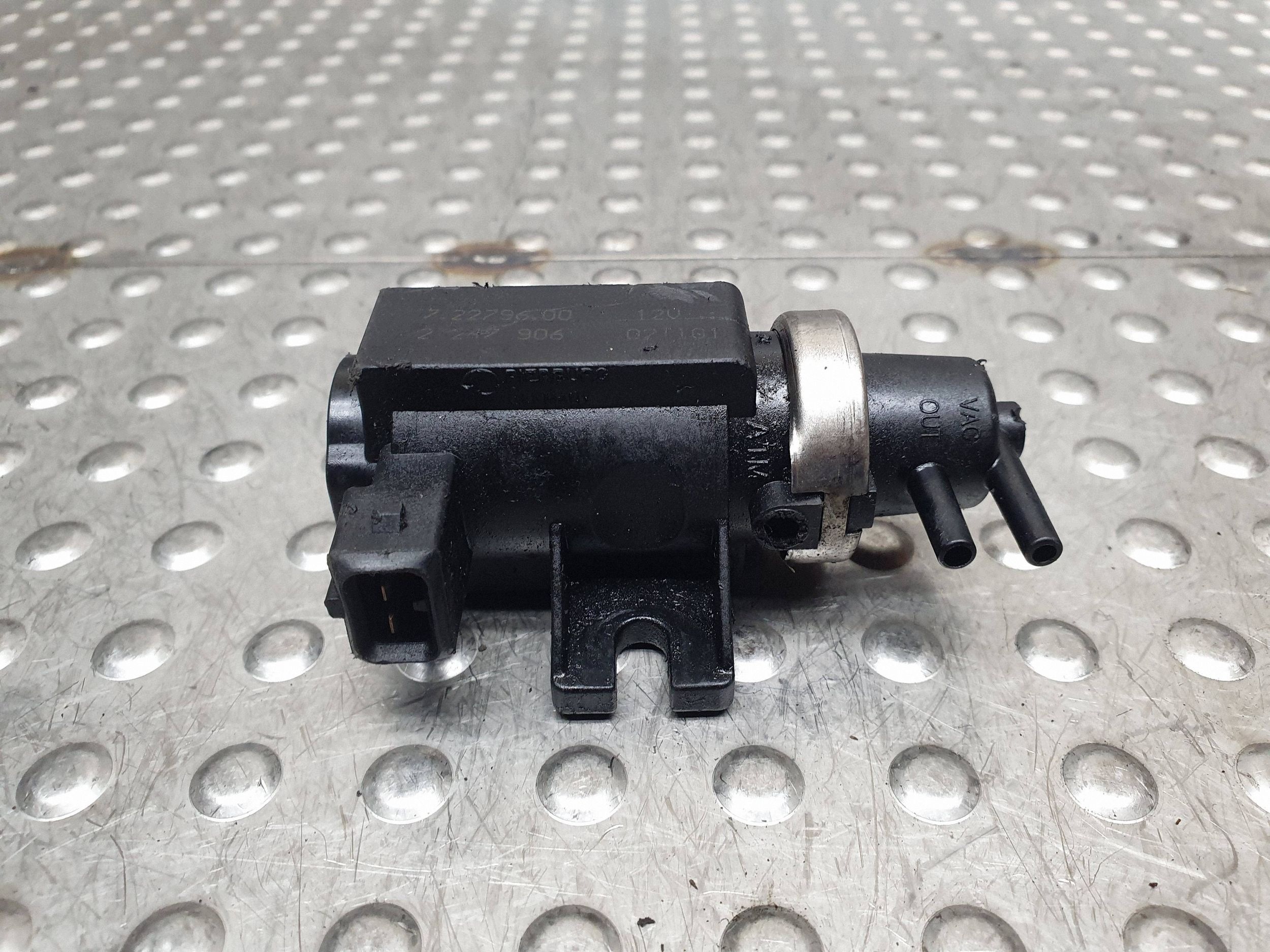 valve vacual tube 2247906 BMW E39 E46 E53 E60 E61 E87 2.0 2.5 3.0D