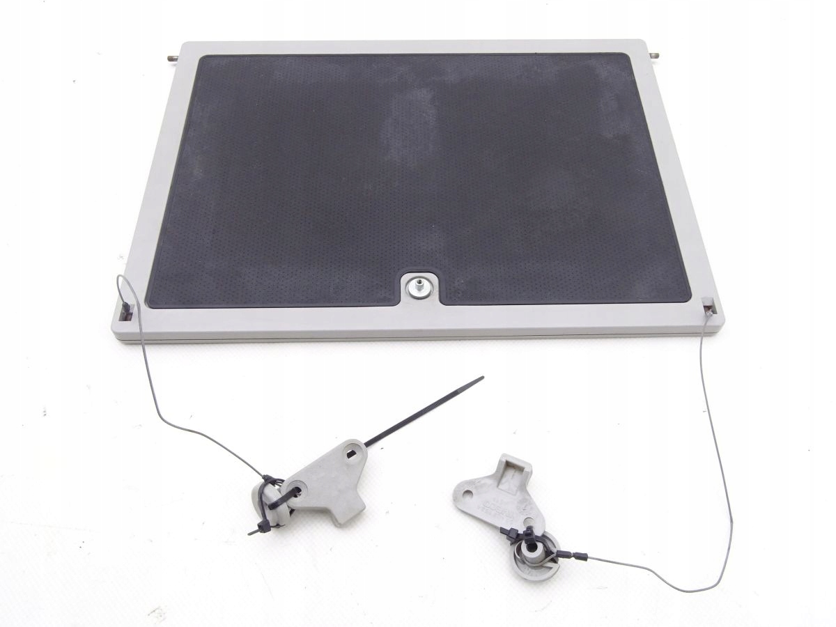 IVECO STRALIS E3 / 4 / 5 журнальний столик