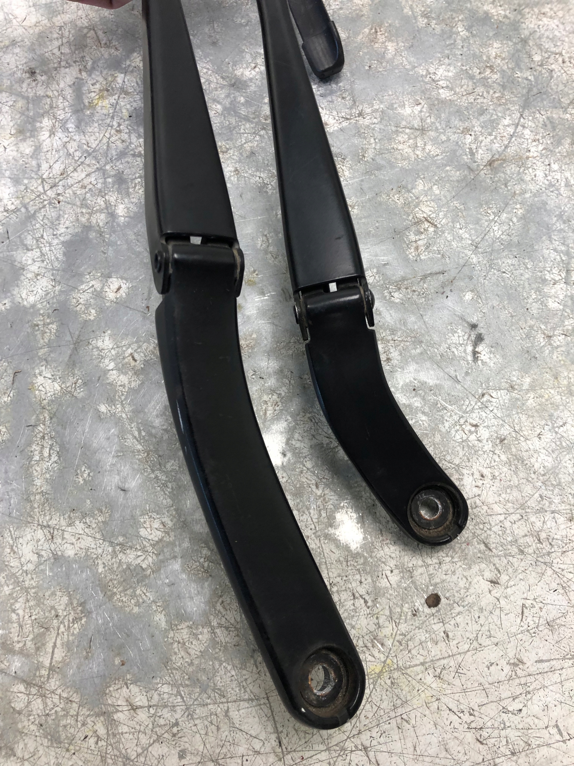 wiper arms AUDI A4 B8 EUROPA