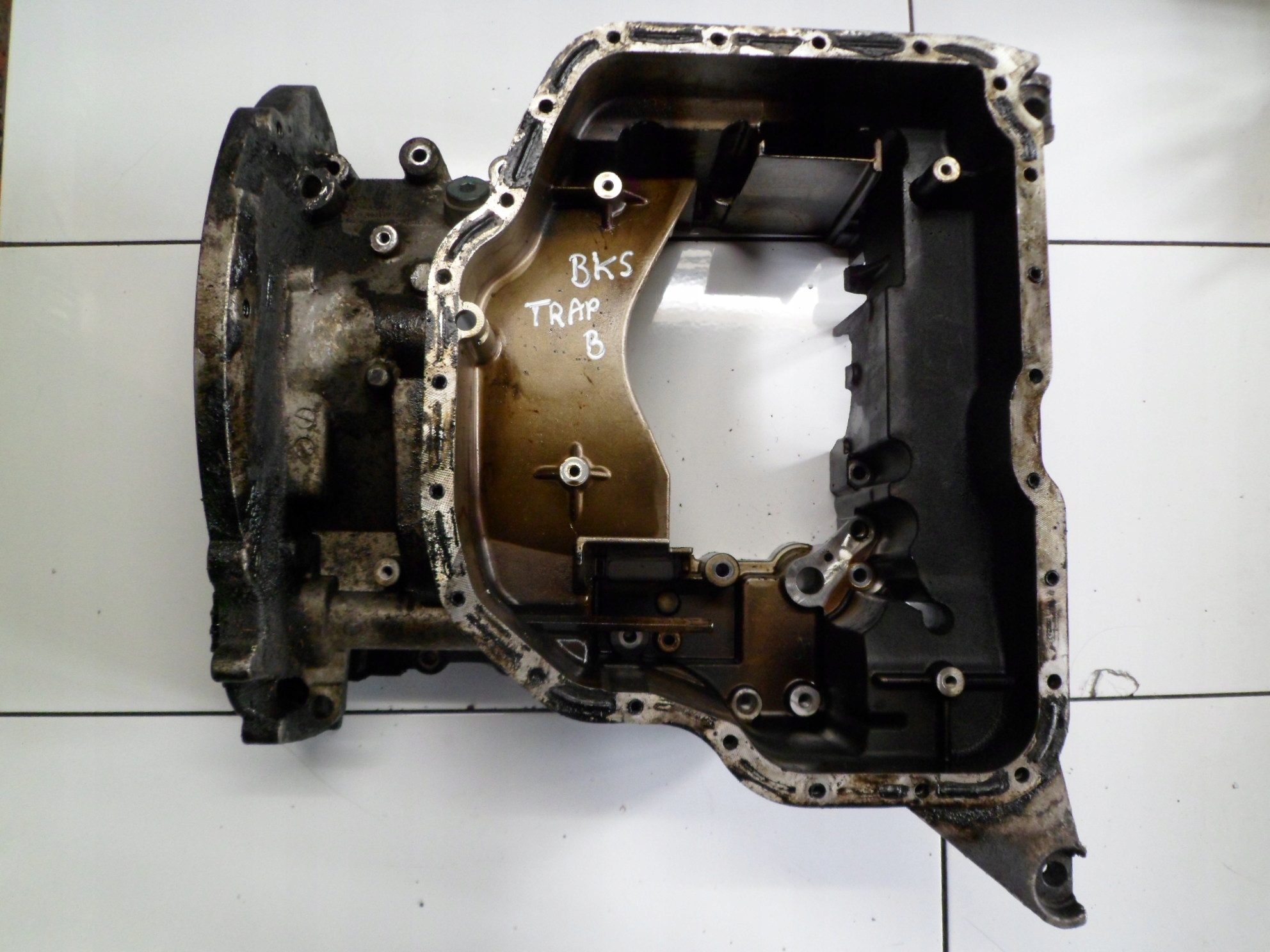 VW TOUAREG 3.0TDI BKS oil sump 059103603AG