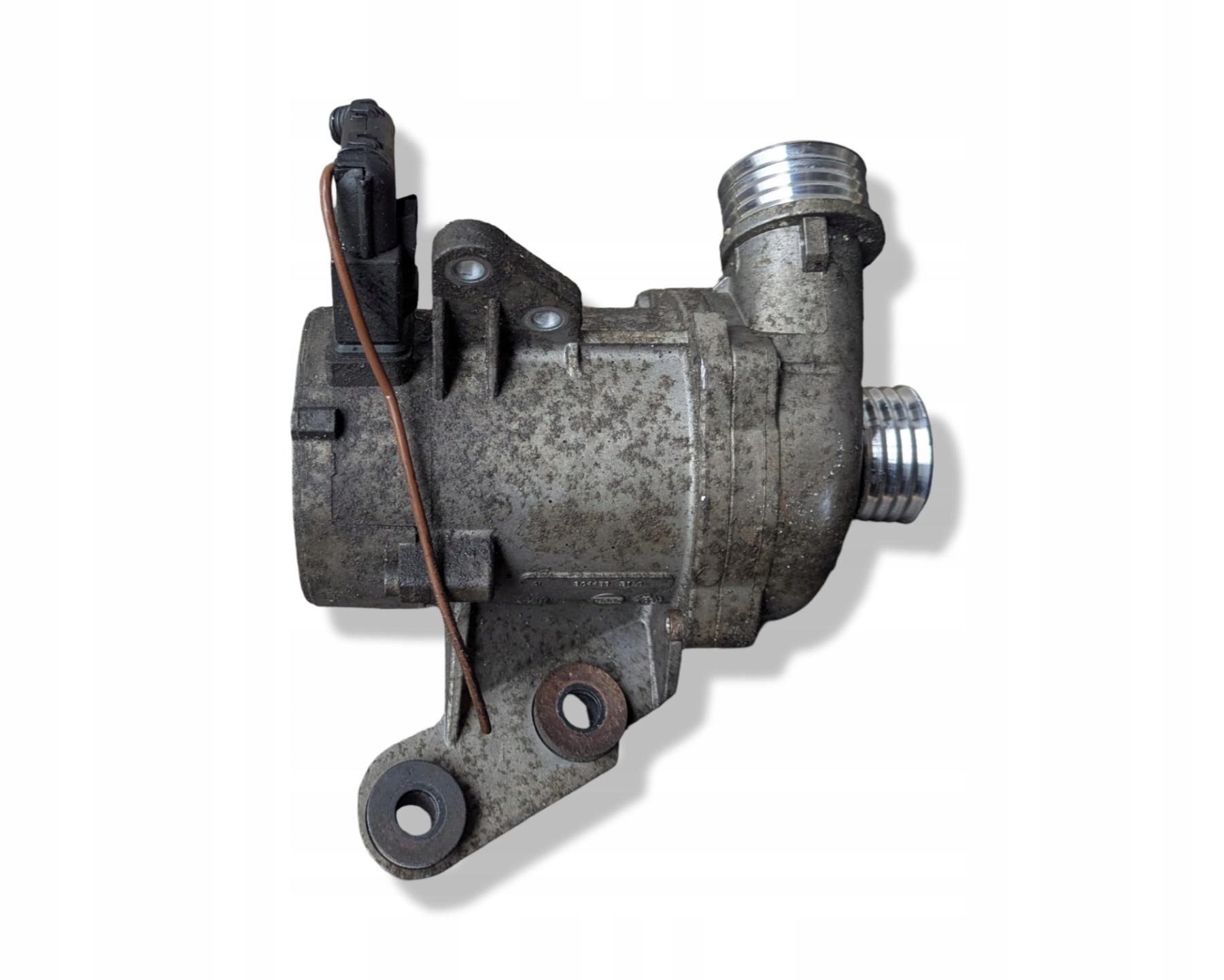 water pump BMW 3 E90/E91 facelift E90 2009 7586929