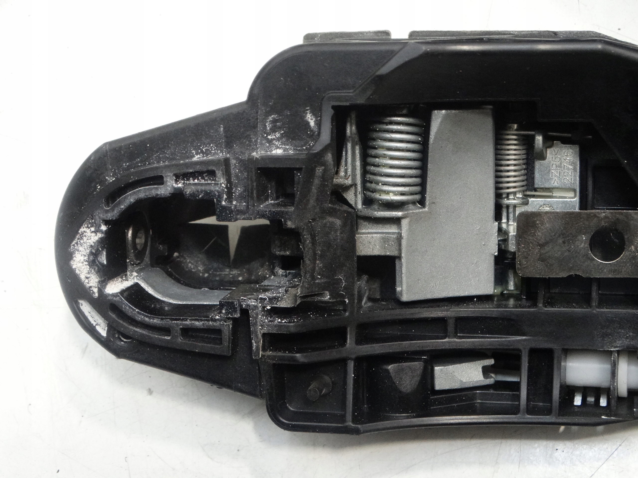 handle door + lock left front PEUGEOT 3008 II 22R. GE0024923