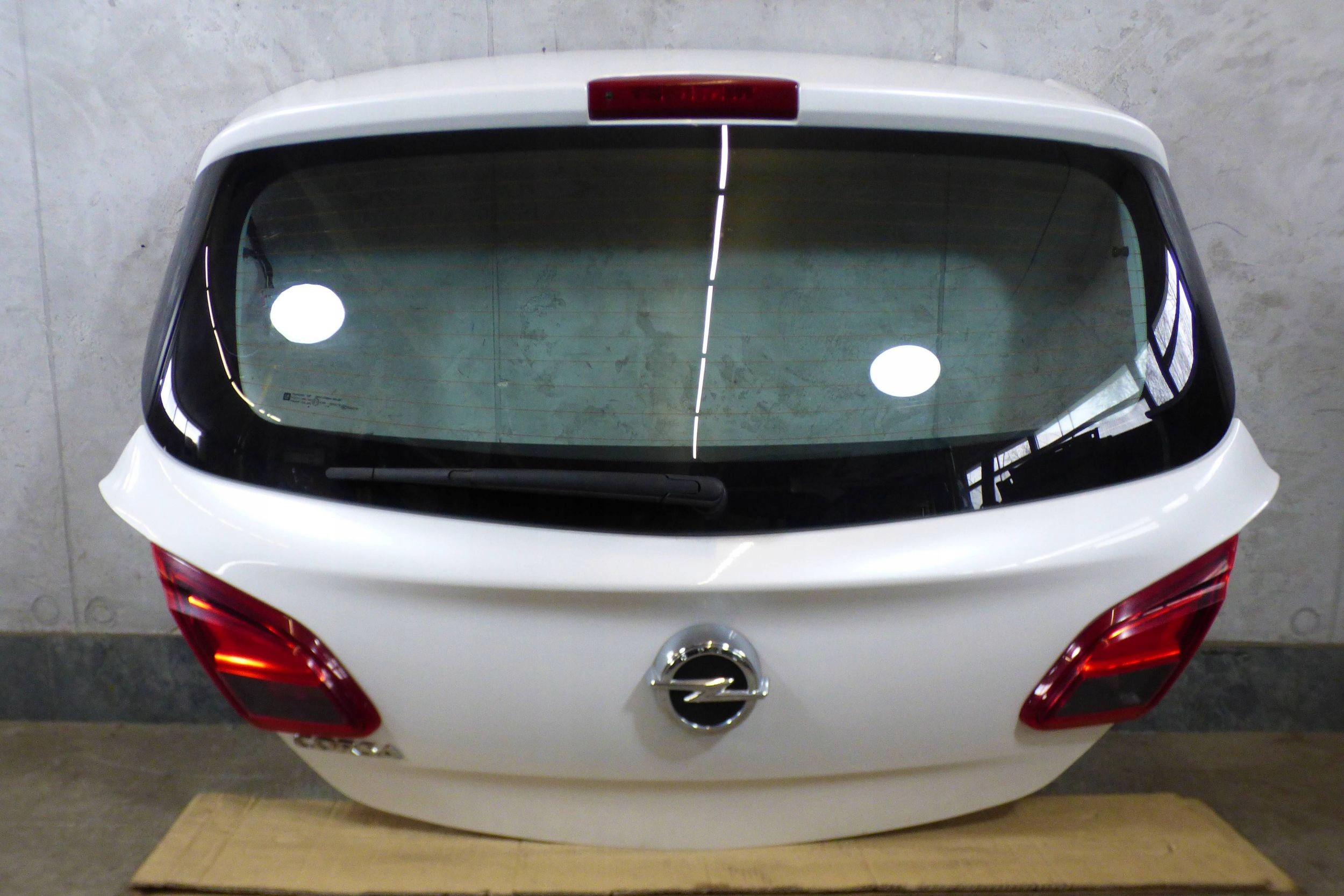 Opel Corsa E 5D trunk door boot rear part st.BDB original LAKIER Z42A