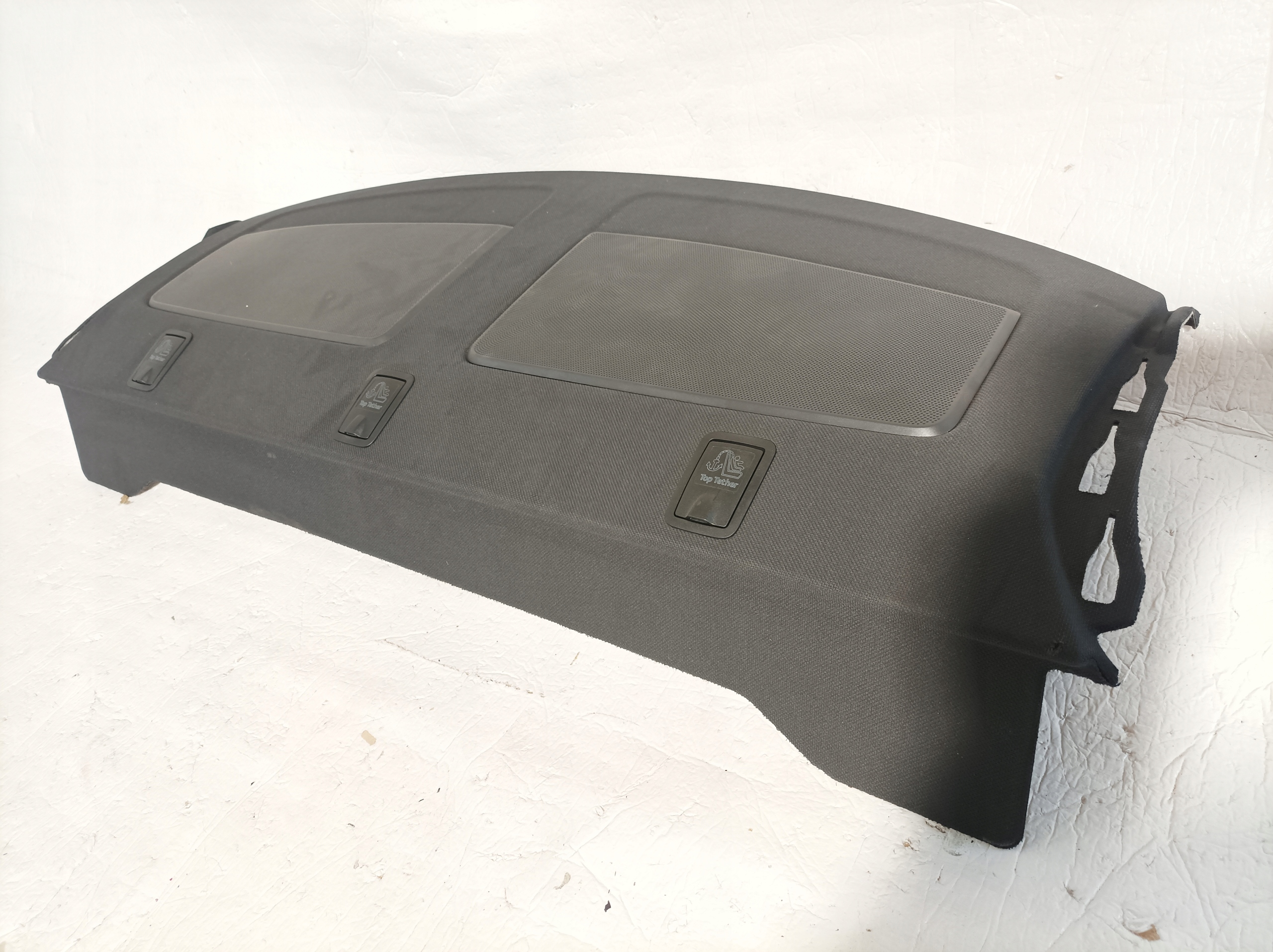 AUDI S3 8V plato boot 8V5863411C