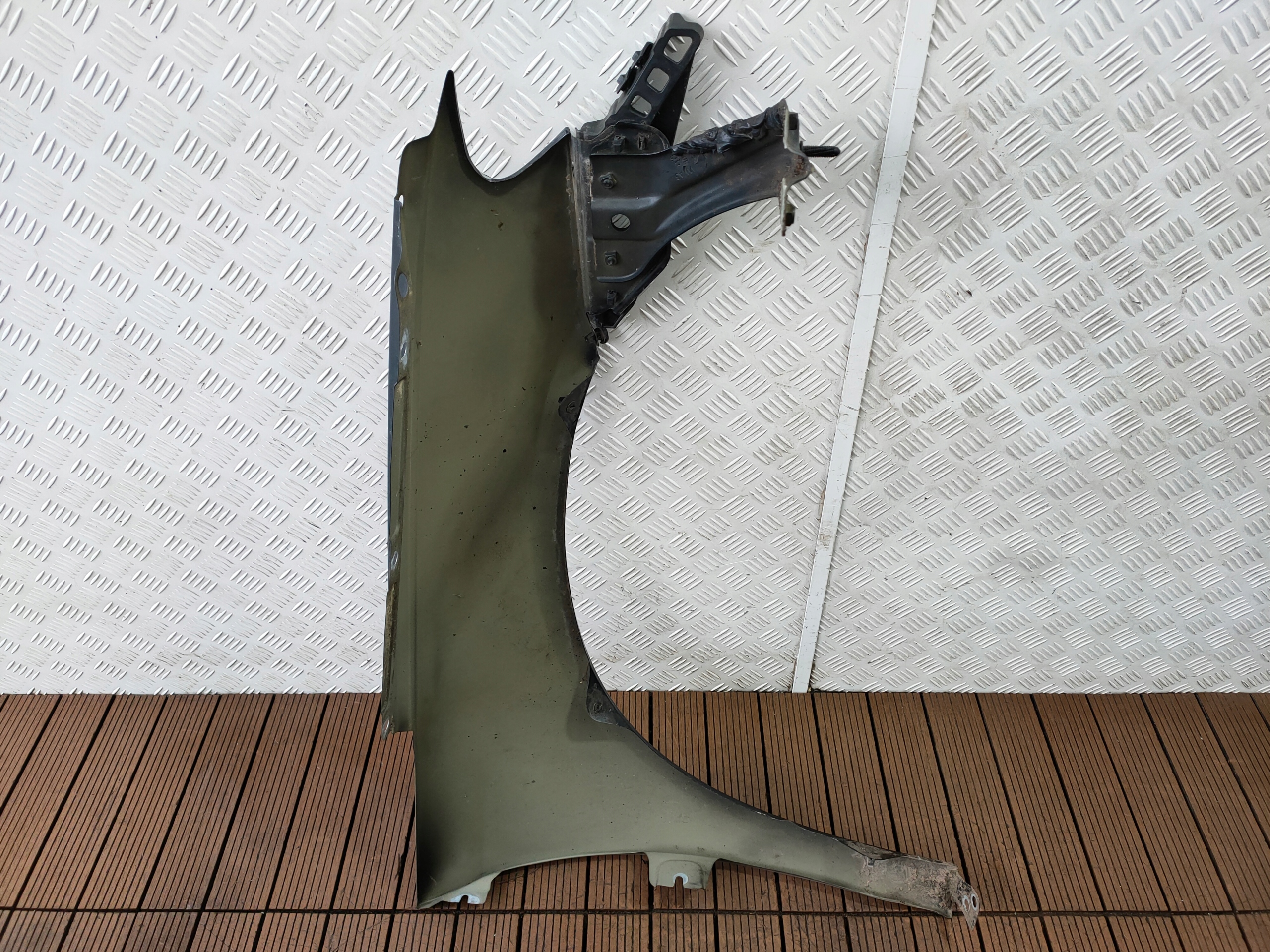 VW SCIROCCO III 08-14 fender front left driver´s colour LC9X