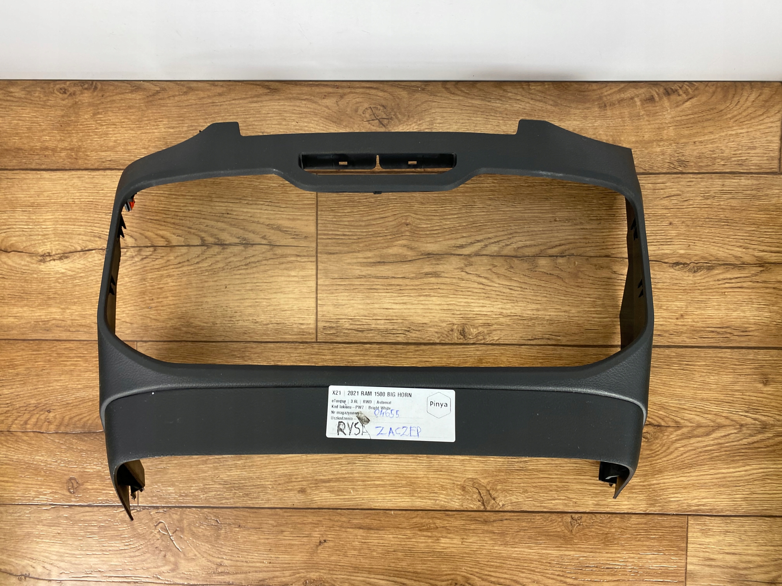 Châssis panelu du tableau de bord Dodge Ram 1500 2019+
