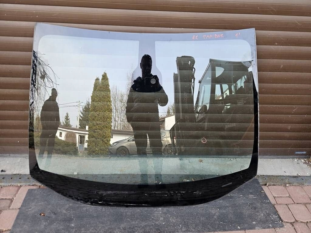 window front front iron replacement - Posiada 1 odprysk Opel Astra K