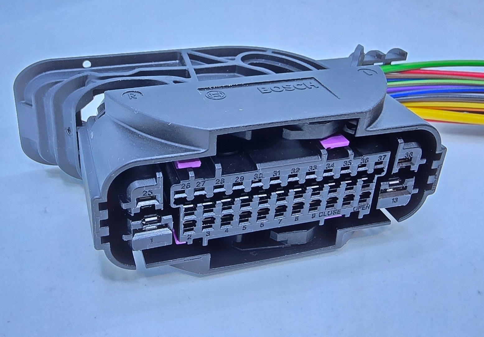 Zástrčka čerpadla Abs Renault Trafic Master 38PIN Bosch Svazek Instaalcja