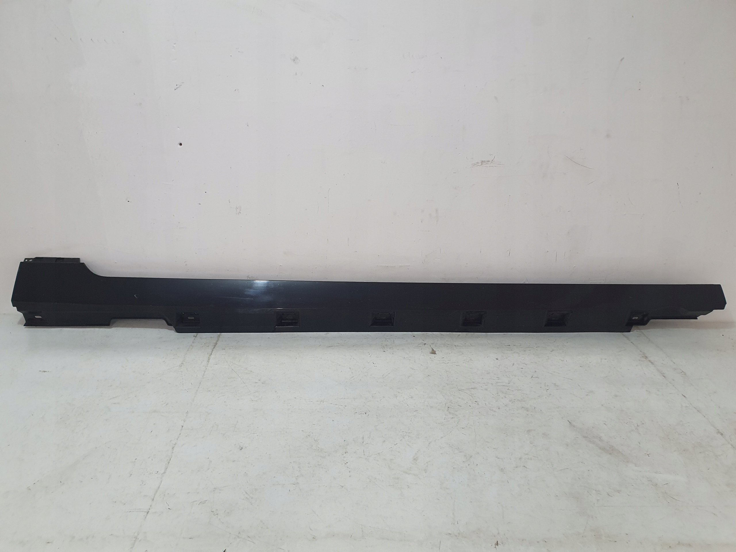 VW Passat B8 moulding threshold right 3G0853858F