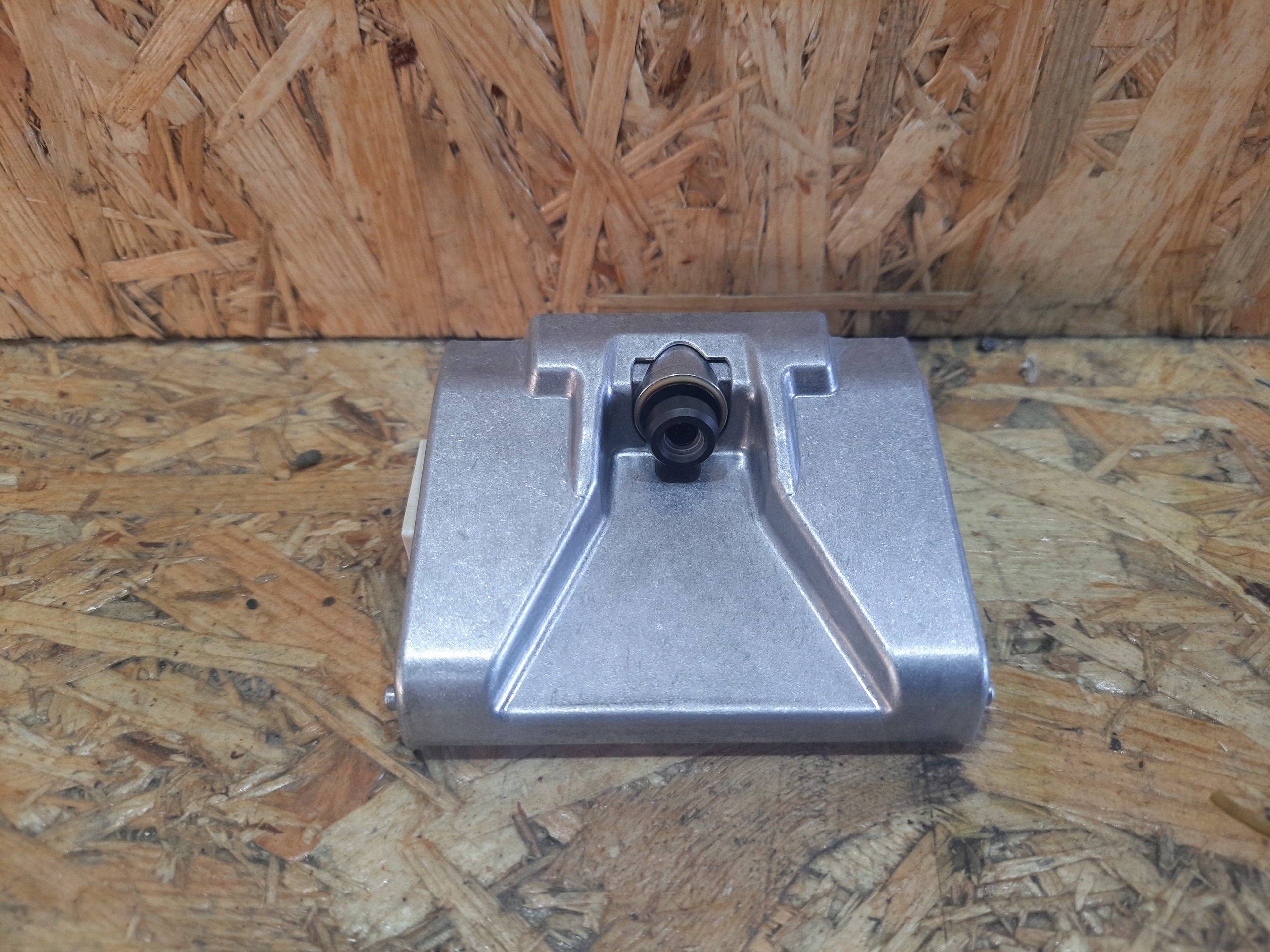 Kamera Asystent Pasa Ruchu KIA STINGER 95740-J5000