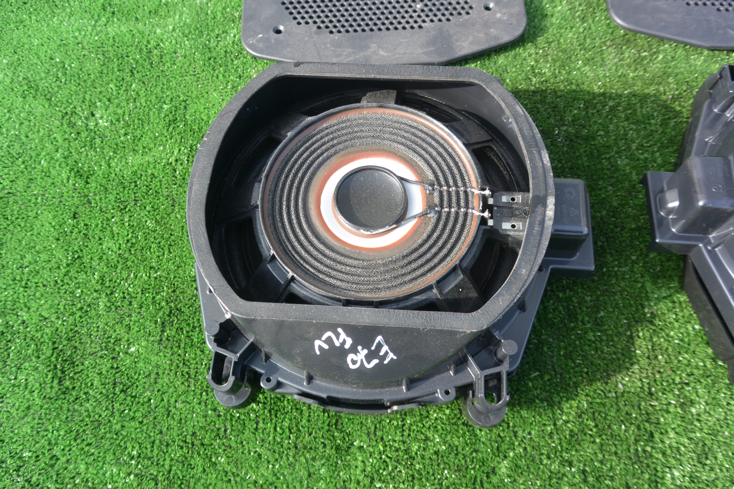 speaker NISKOTONOWY KPL BMW X5 X6 E70 E71