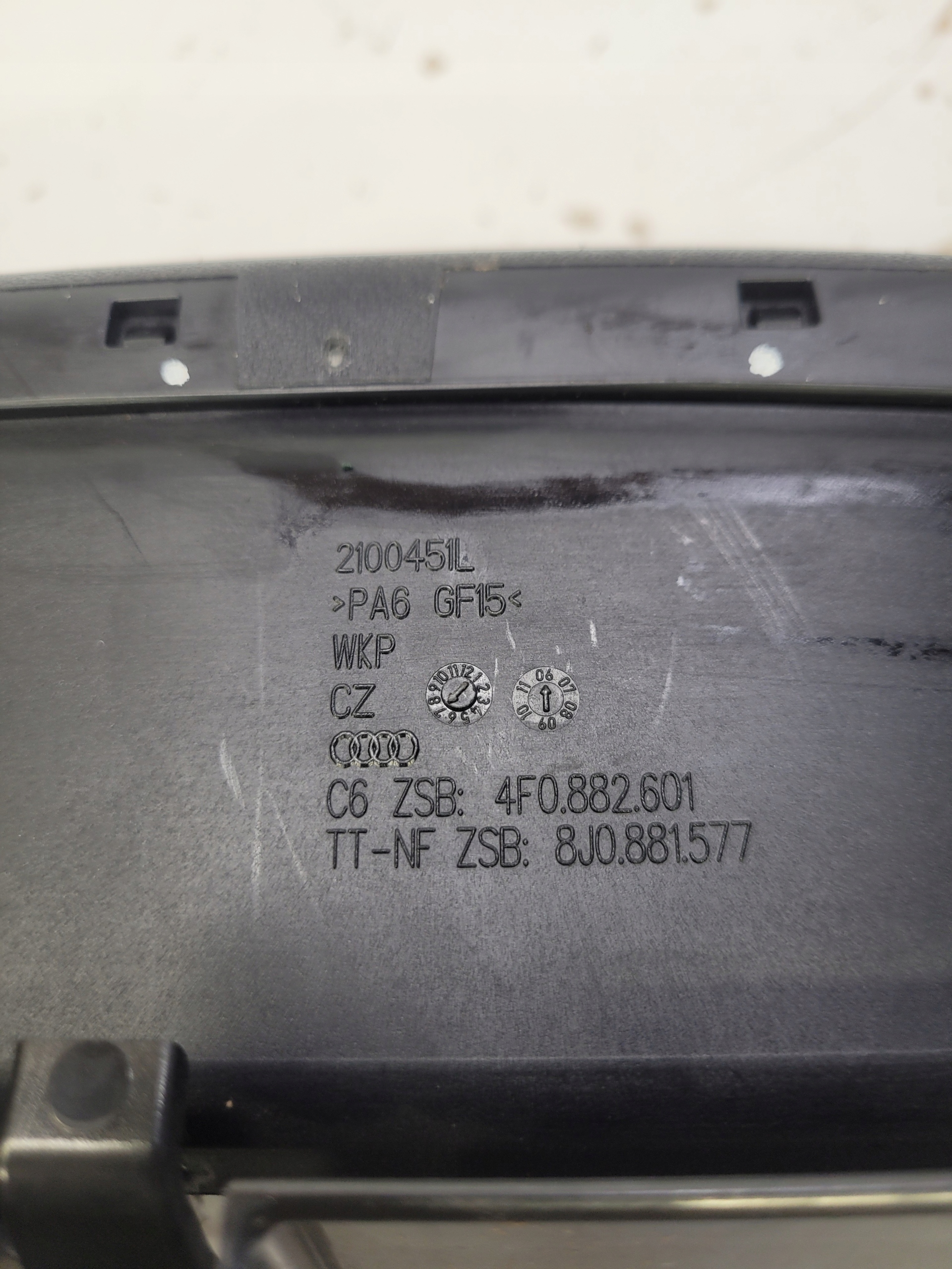 Handschuhfach SITZ links AUDI A6 C6 4F0882601