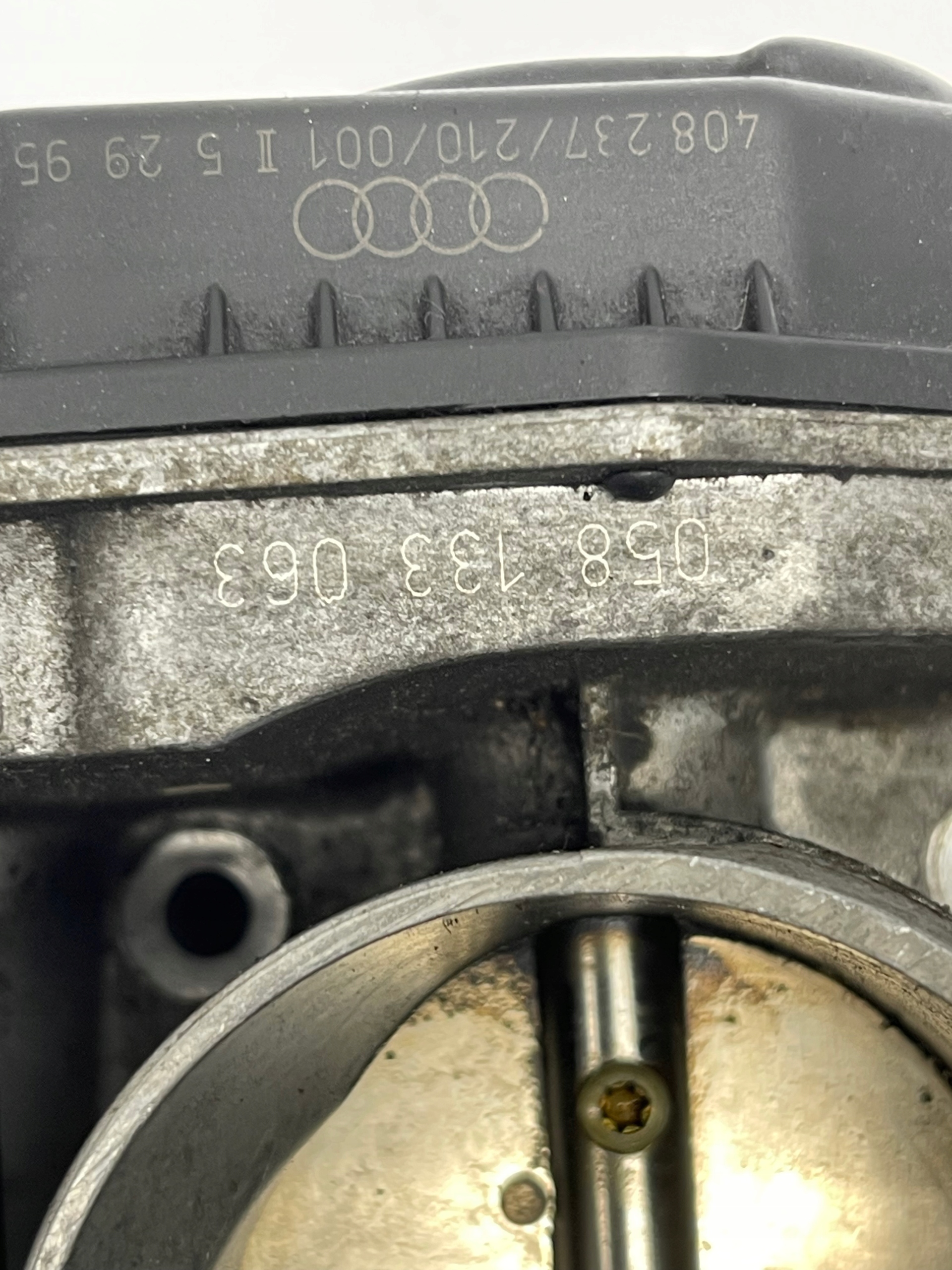 Audi OE 058133063M throttle flap