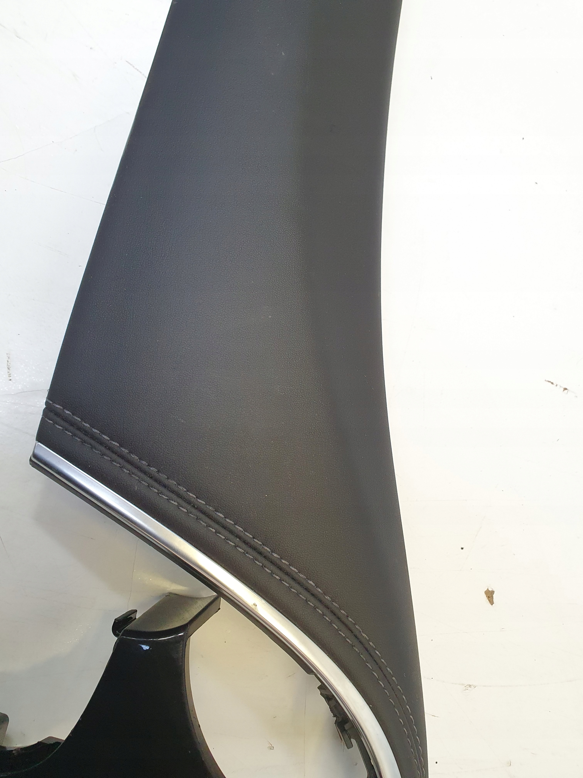 OPEL MOKKA X DEKOR DEKORY moulding PIANO leather