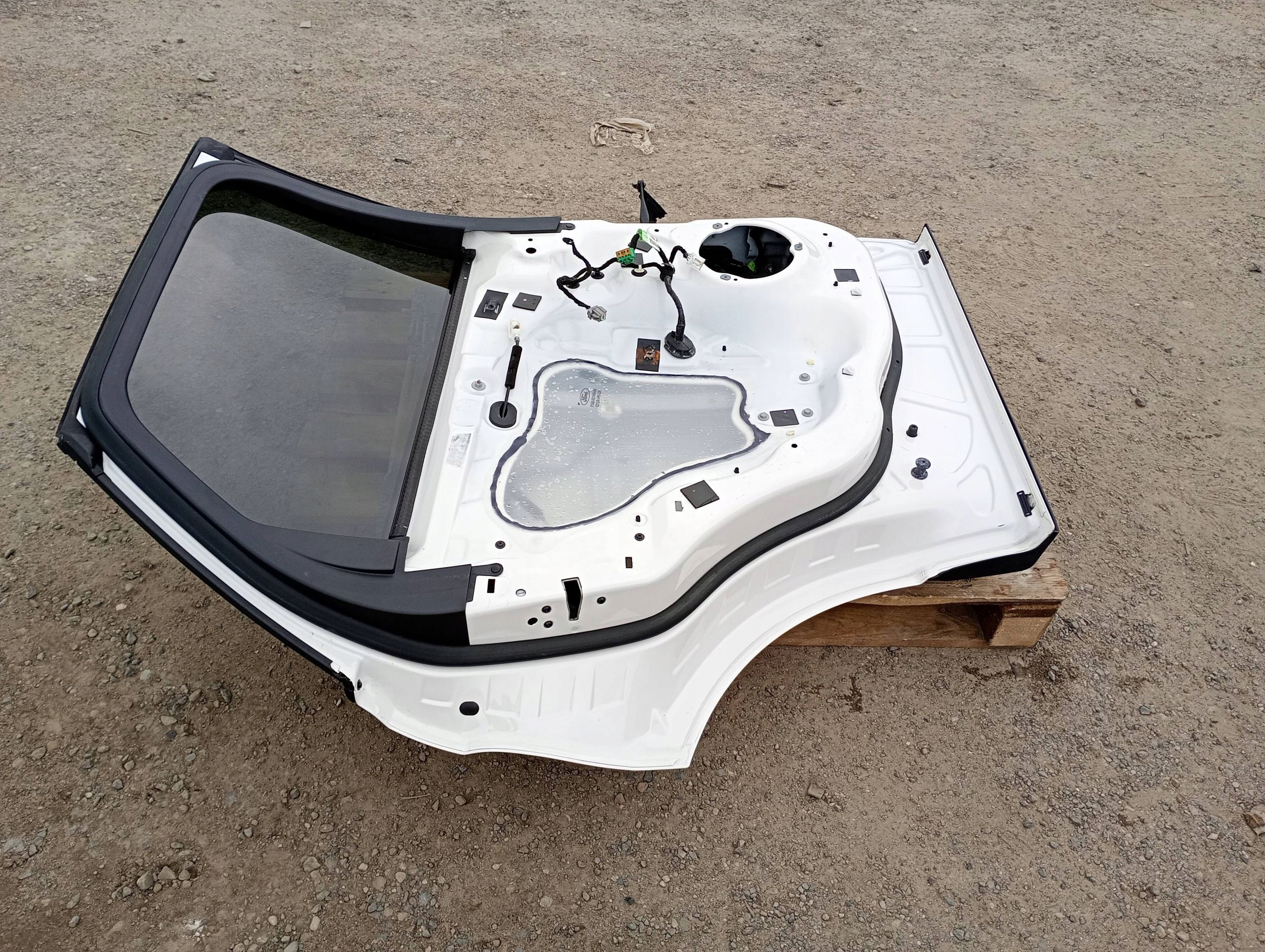 door rear. left left rear part Ford Edge II 2015