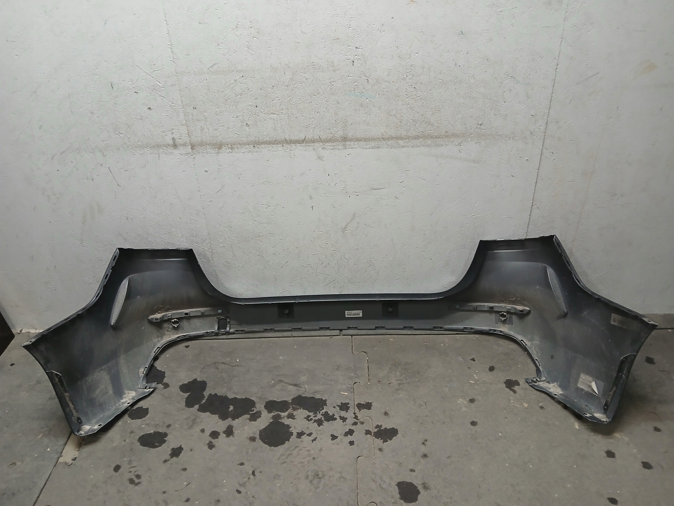 bumper rear part BMW II 2 F44