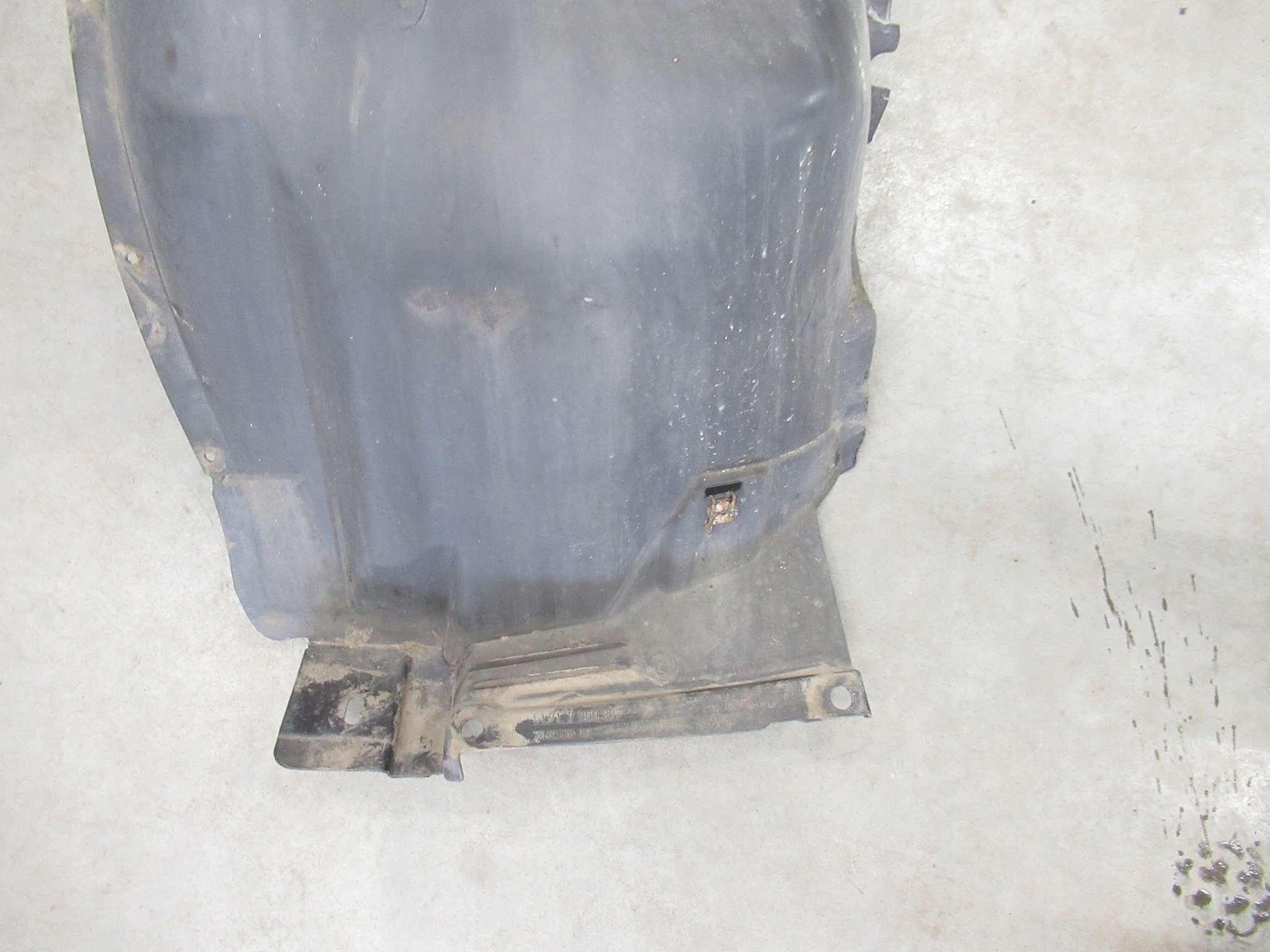 Radschale links vorne czesc hinten BMW e90 e91