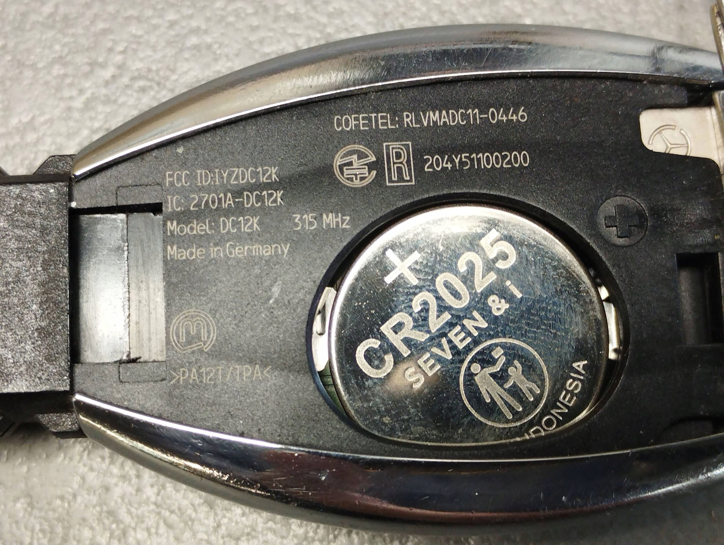 Mercedes-Benz GLE W166 key PILOT 204Y51100200