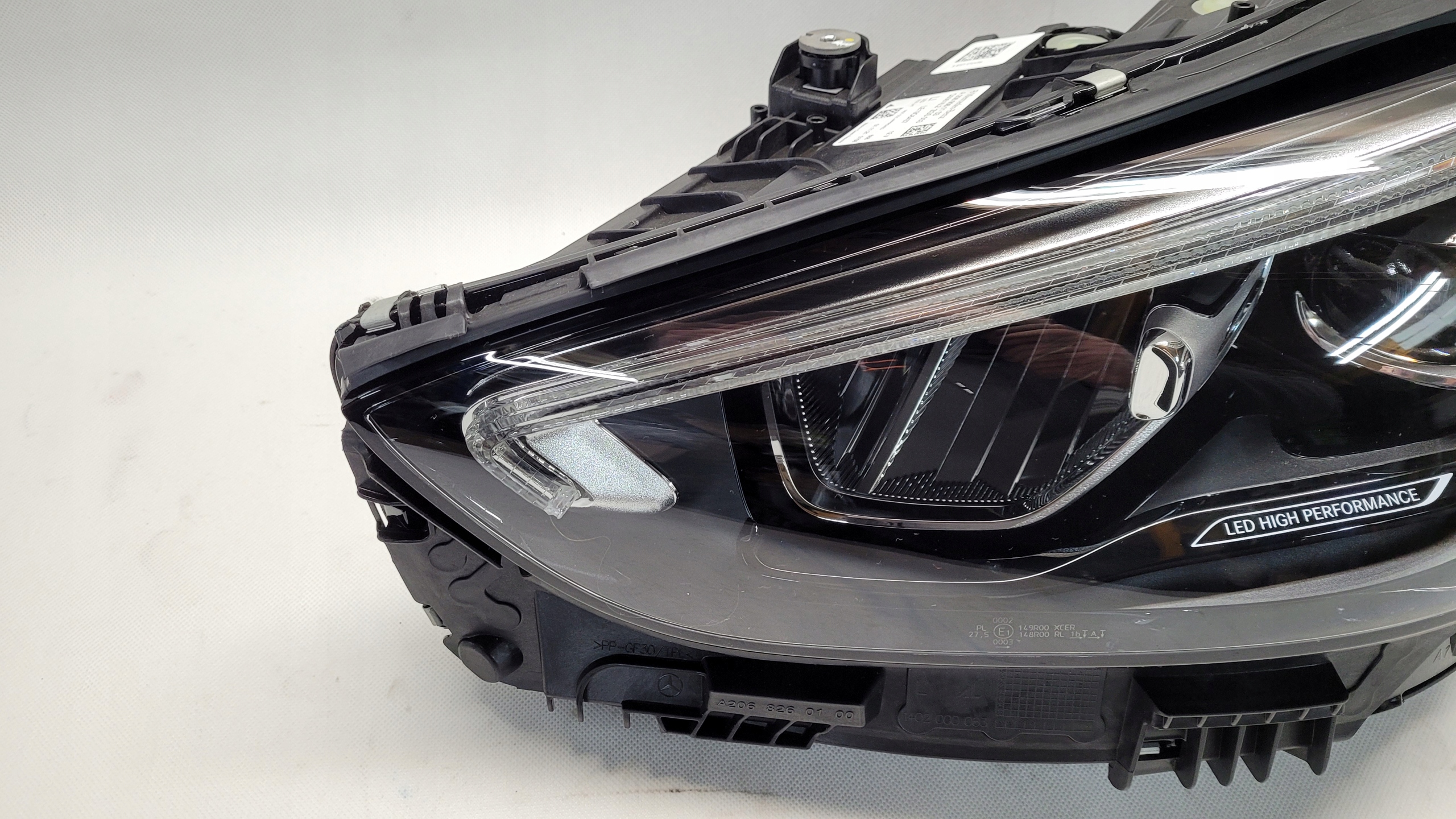 MERCEDES C-KLASA W206 LAMPA PRZÓD LEWA FULL LED H Strona zabudowy lewa