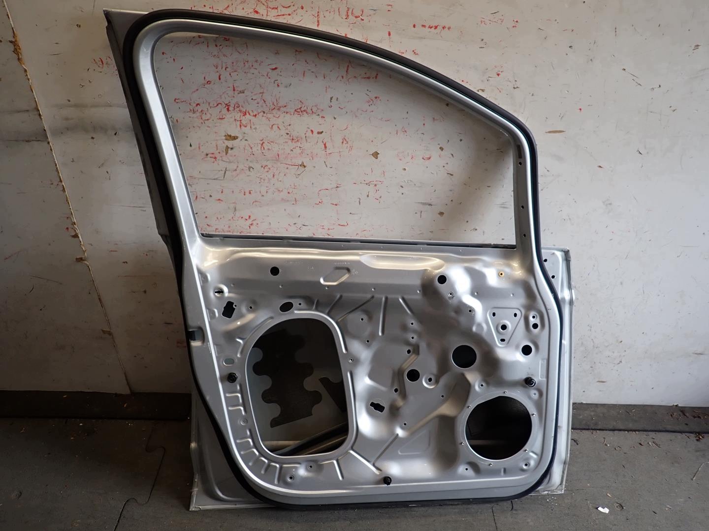 door front front left VW TOURAN 2015- 5TA831311F