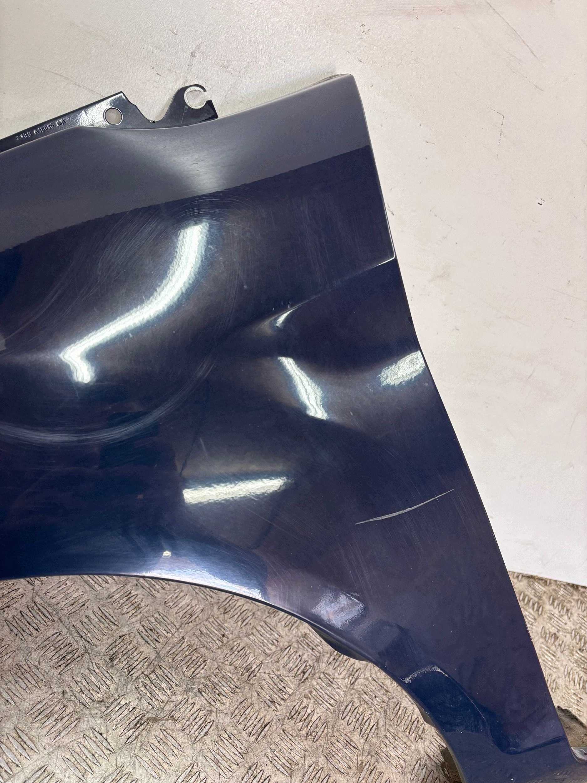 fender front front left FORD FIESTA MK7