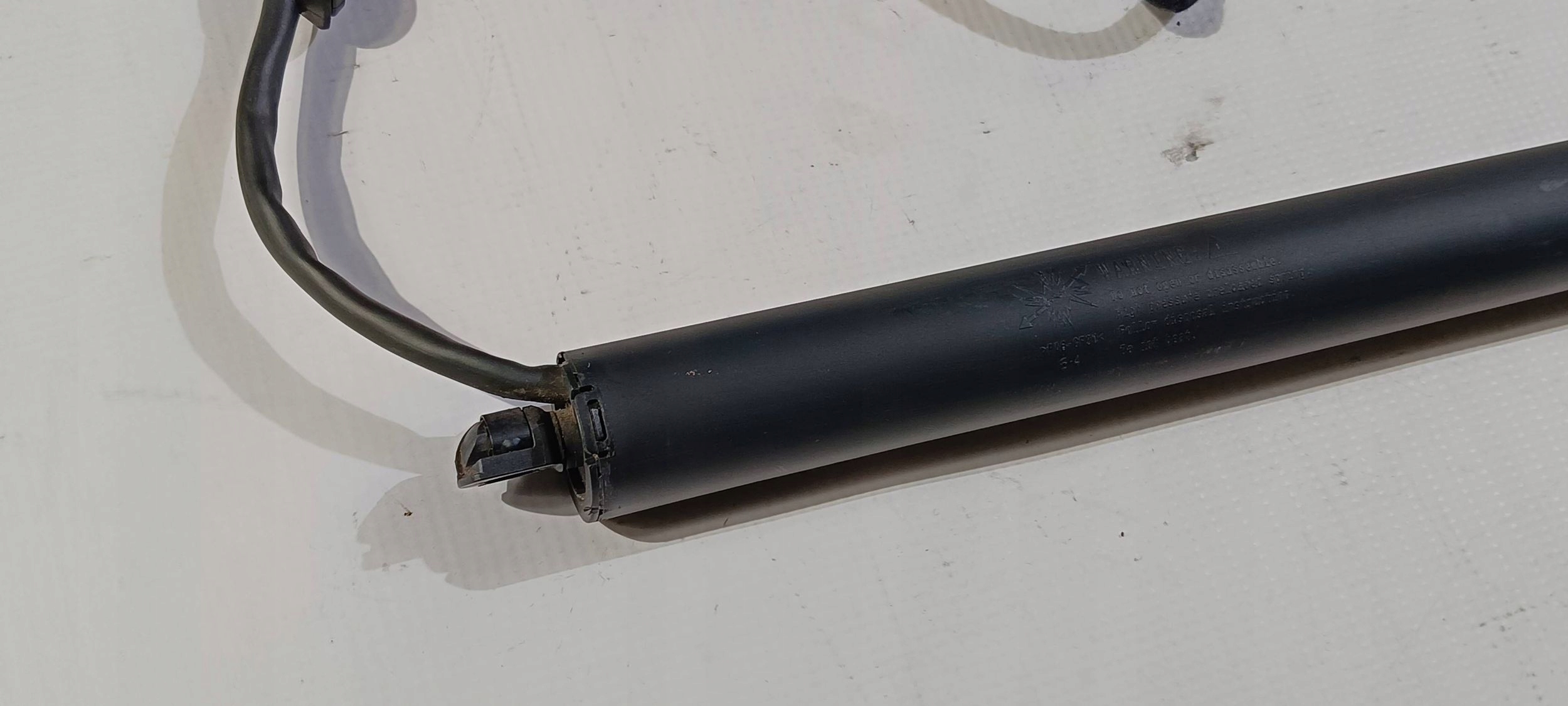 damper shock absorber bonnet boot left Maserati Levante 2016
