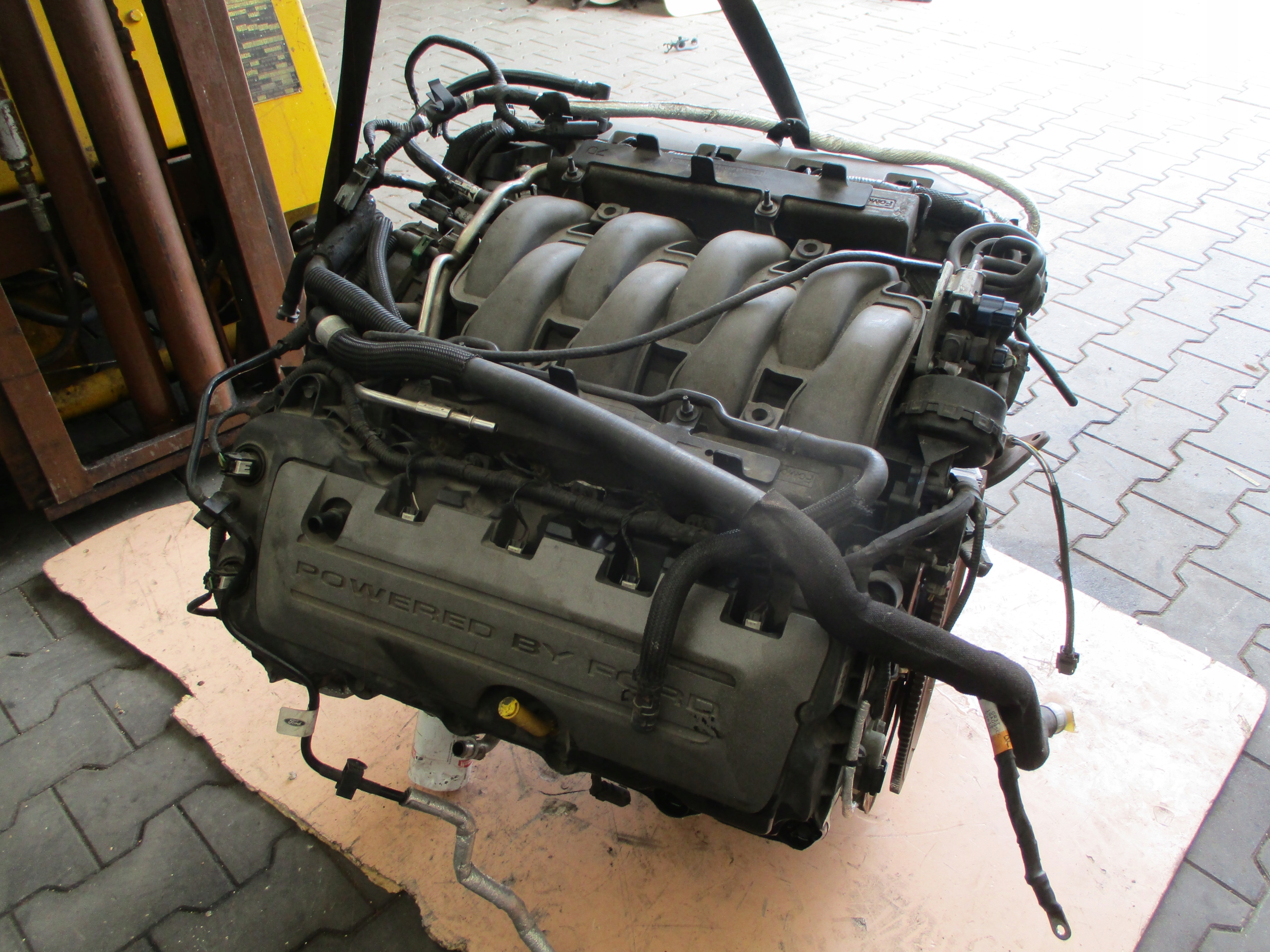 FORD MUSTANG VI 5.0 SILNIK 2018