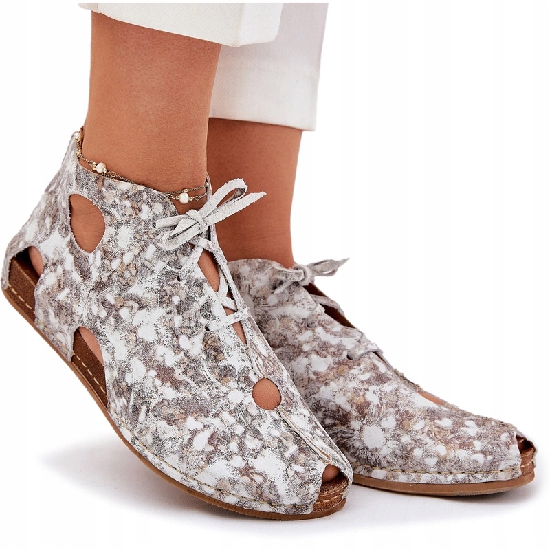 Vzorované Kožené Kotníkové Boty Polobotky Maciejka 03426-46 Bílo-béžové 36