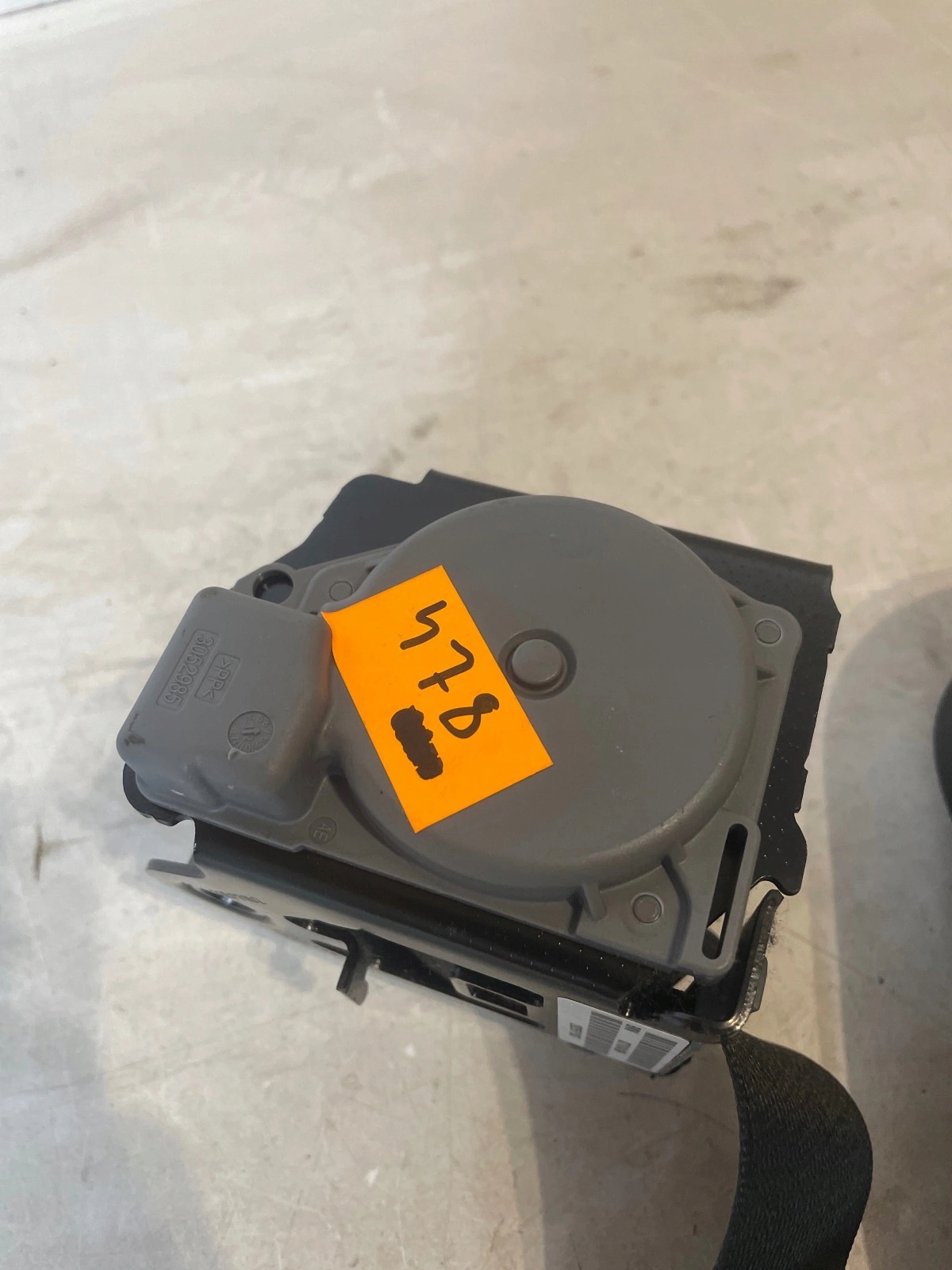 tension belt safety front front right BMW X5 E70