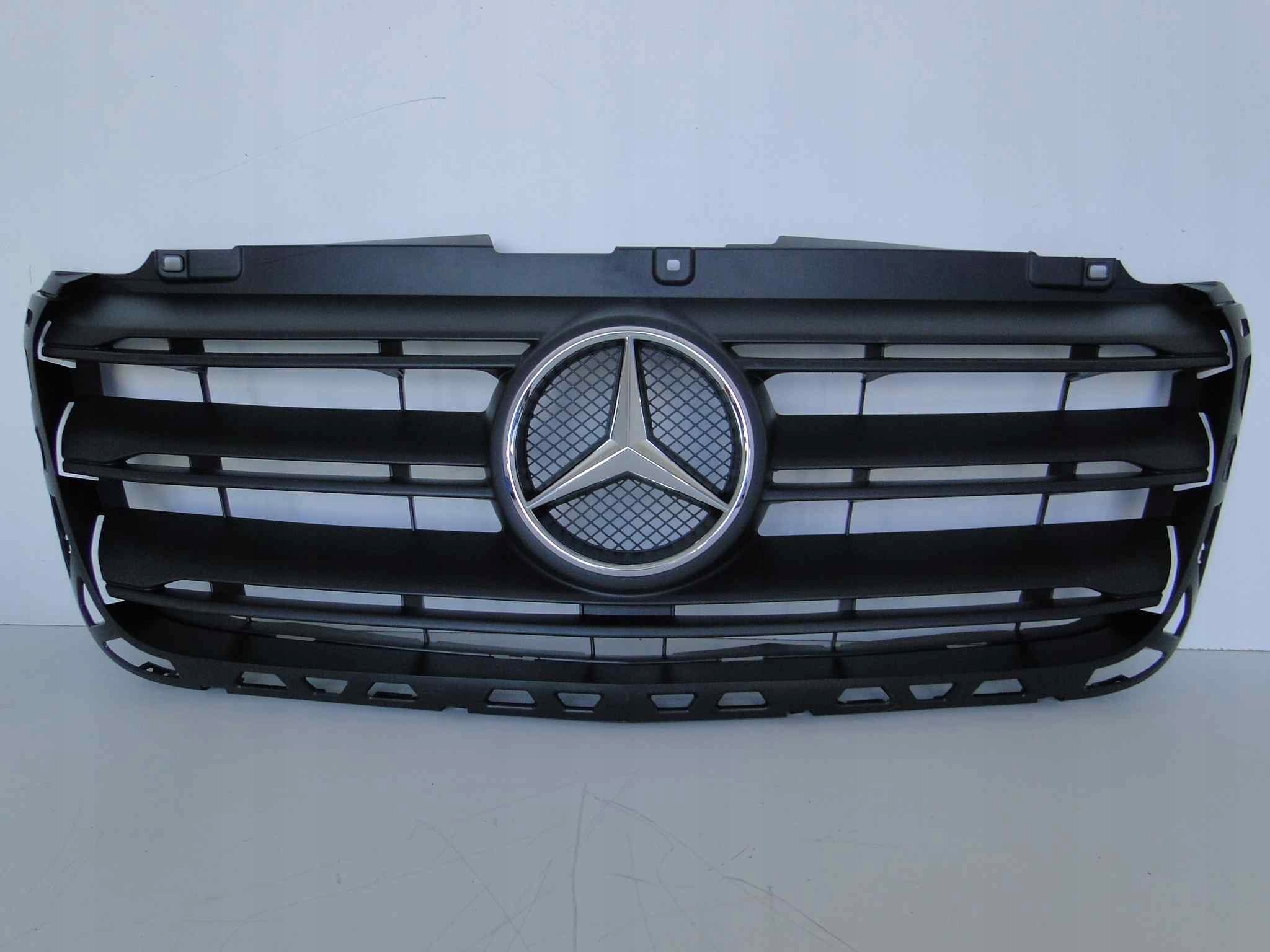 MERCEDES SPRINTER W910 910 GRILL ATRAPA BEZ CHROMU Numer katalogowy części A9108852800