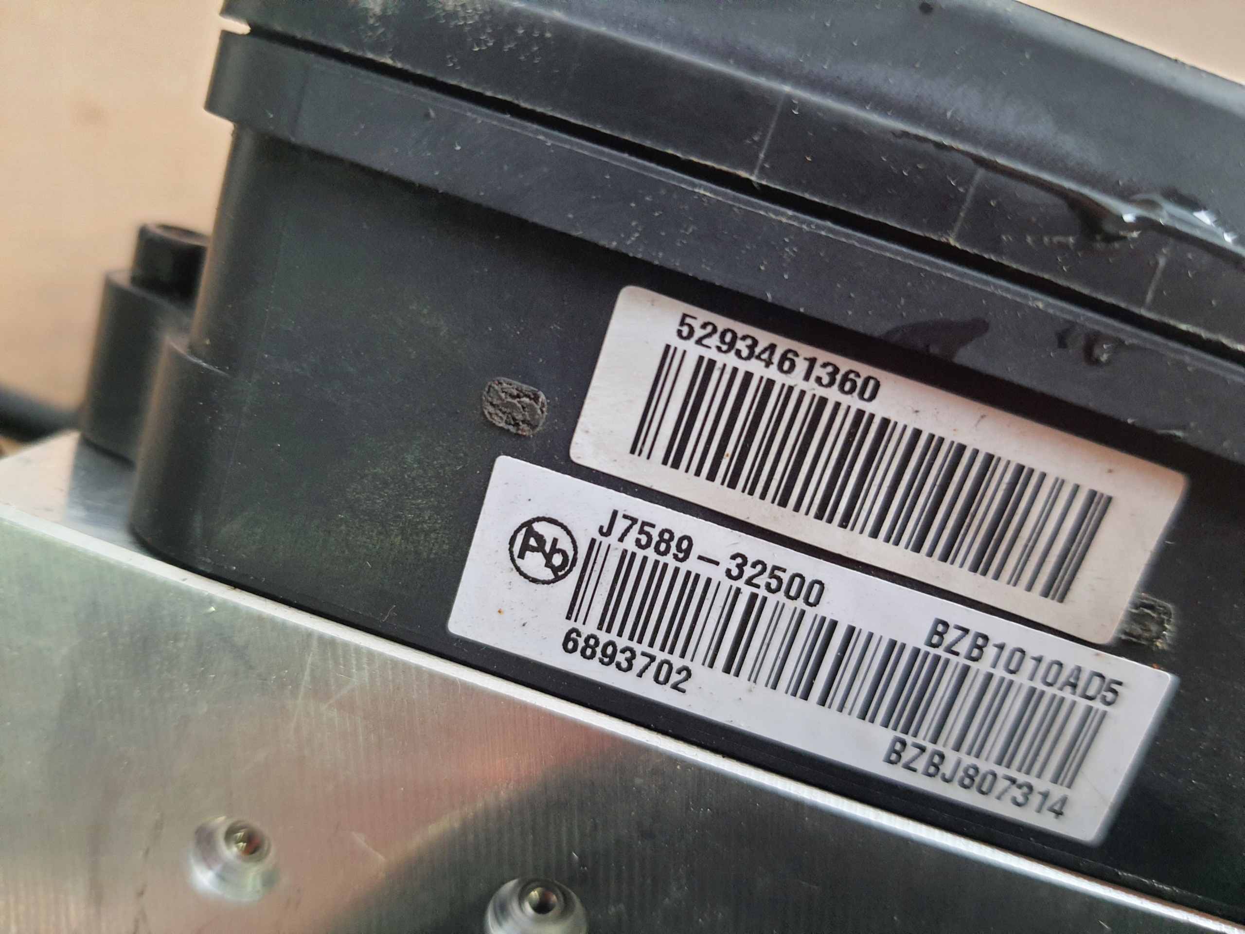 KIA XCEED 17-> Pumpa ABS J7589-32500