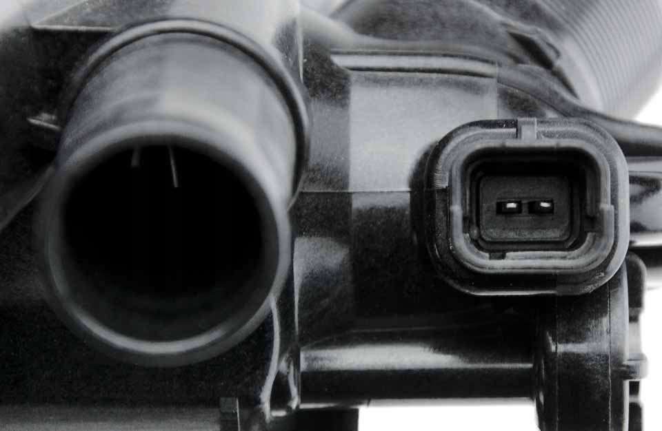 TERMOSTAT Z OBUDOWĄ CITROEN PICASOO 08- 9808647080