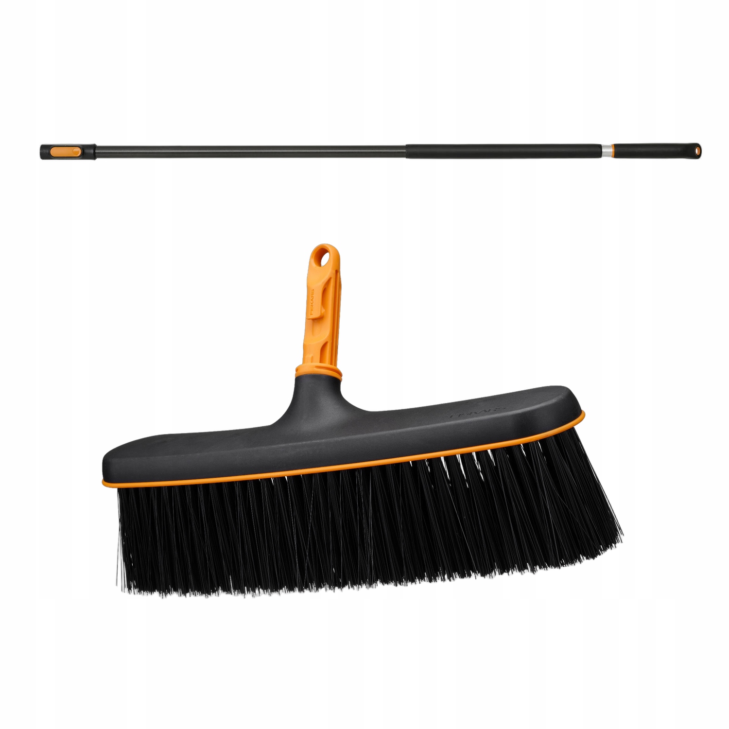 Fiskars Oneclick hlavice Široký kartáč smetáček 34 cm násada 119-174 cm
