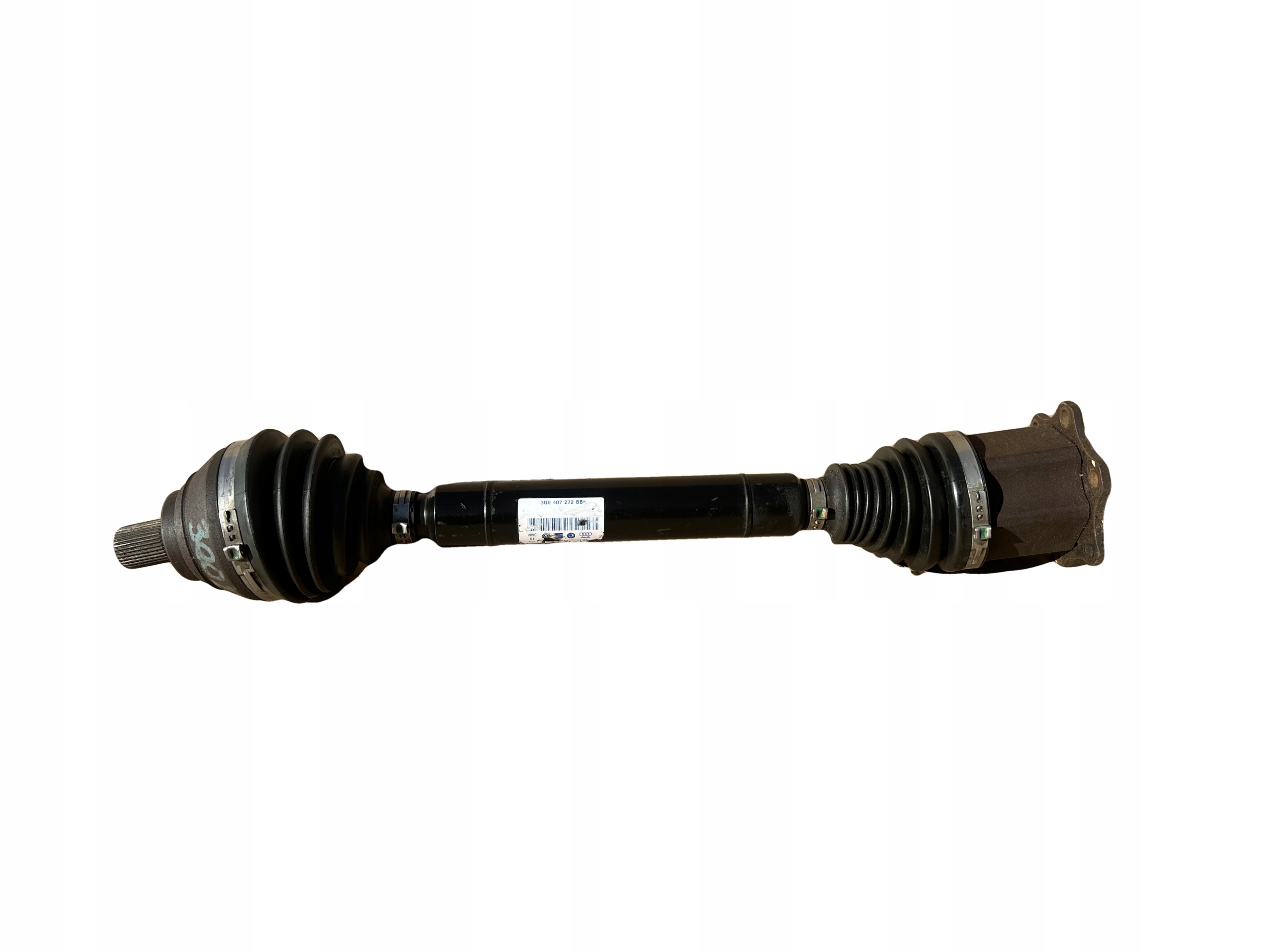 AUDI VW SKODA semi-axis right front 3Q0407272BB