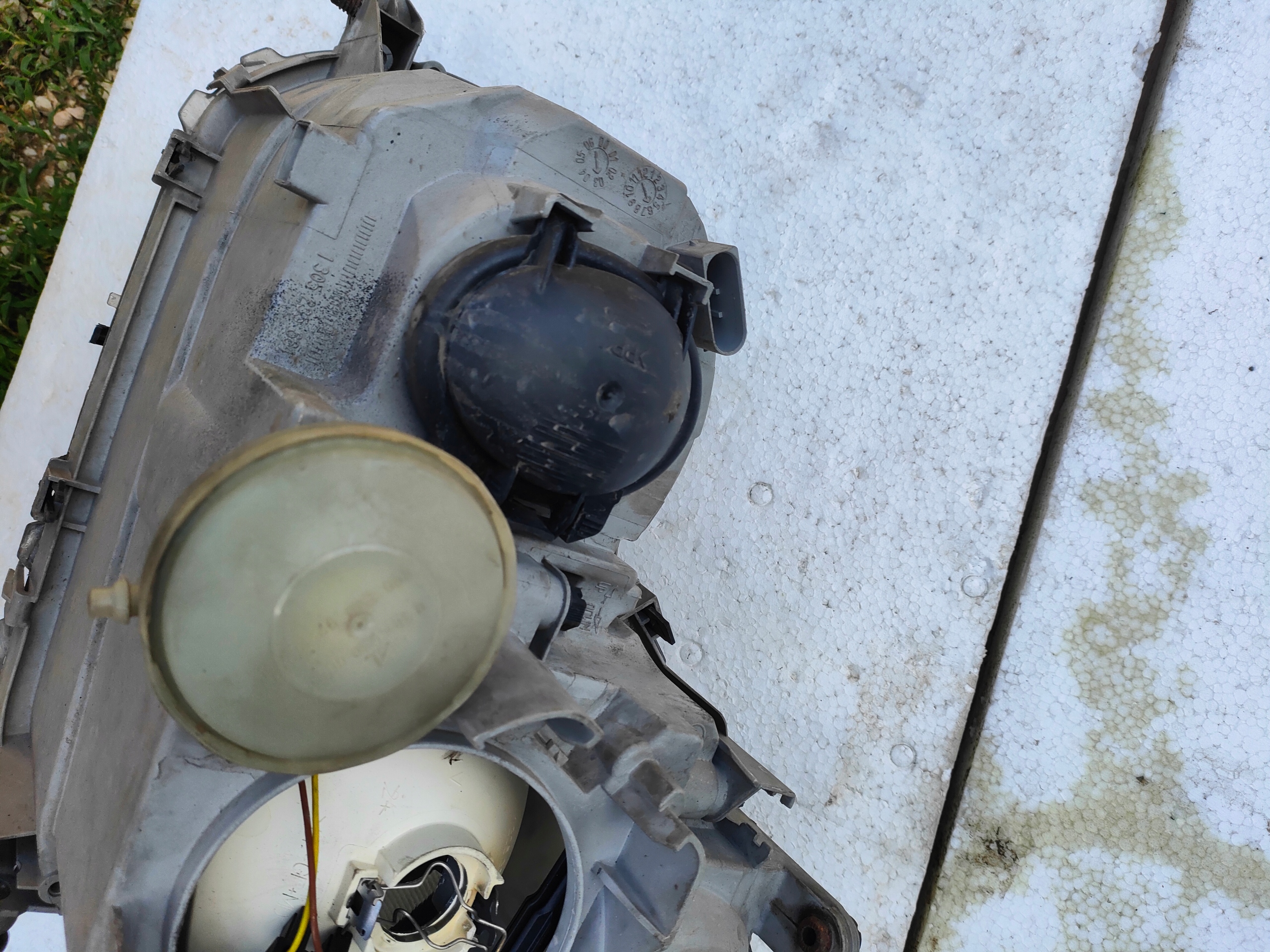 light right front right front MERCEDES-BENZ W203 A2038200861