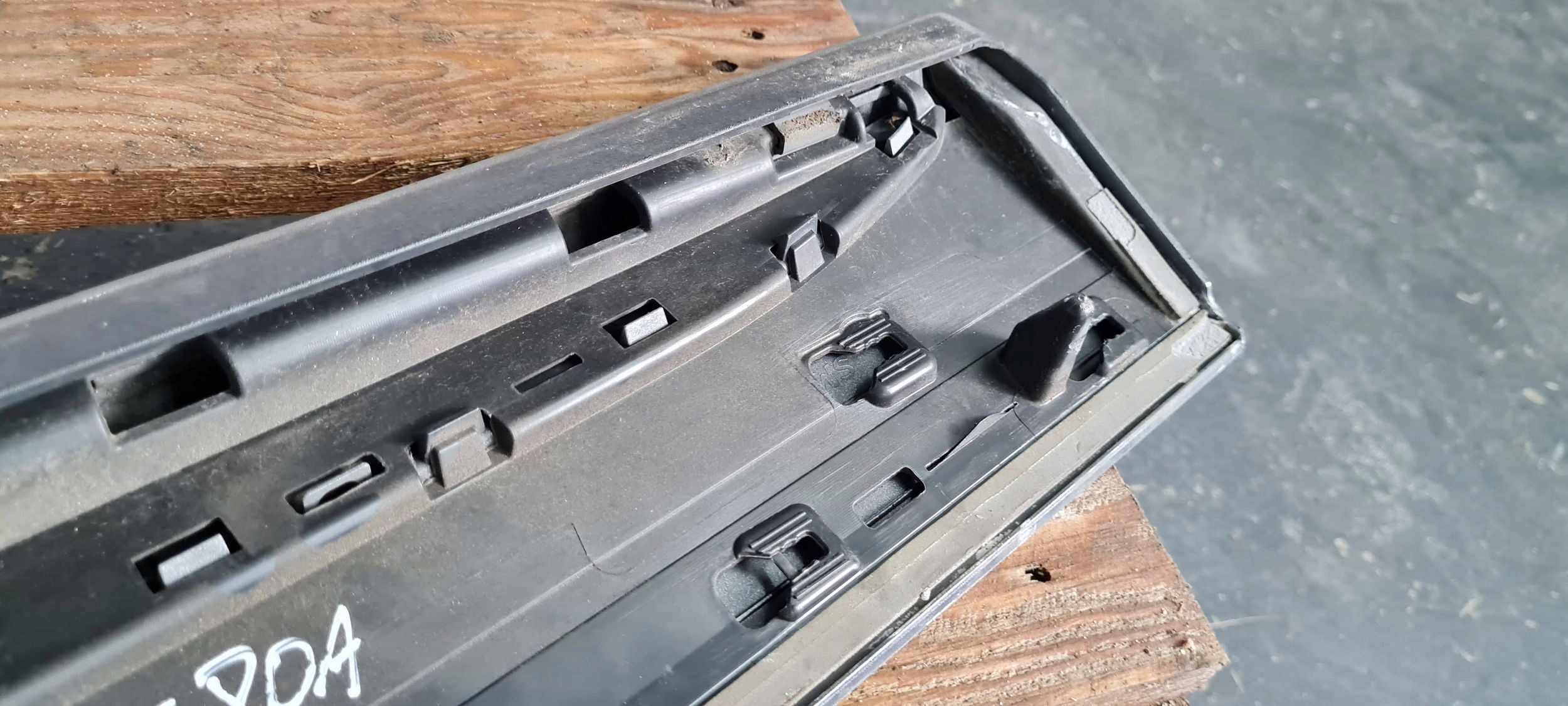 Q5 80A moulding cap door right right front LX7R 80A853960A