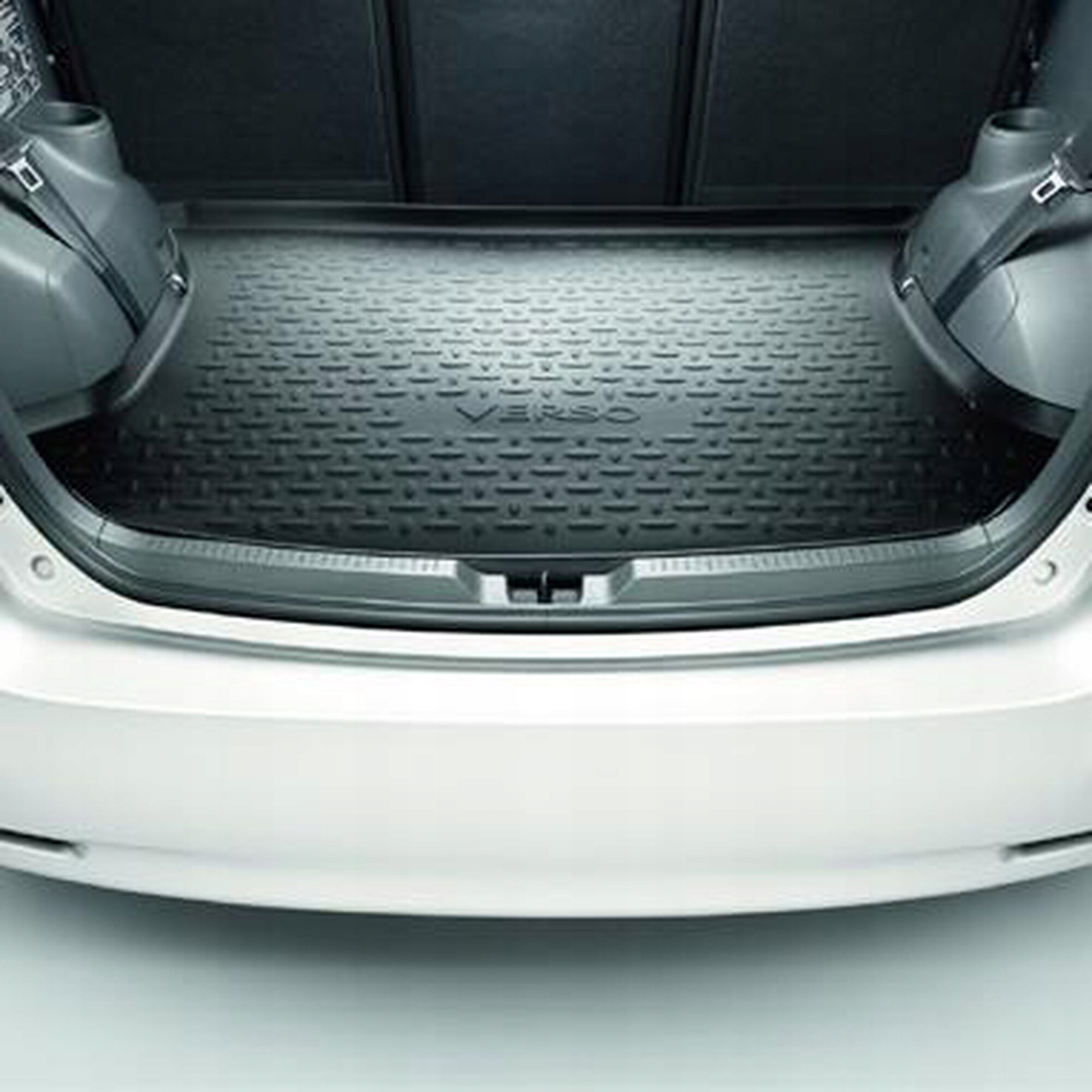 Toyota Verso Podložka do batožinového priestoru čierna guma PZ434-E8302-PJ Oe