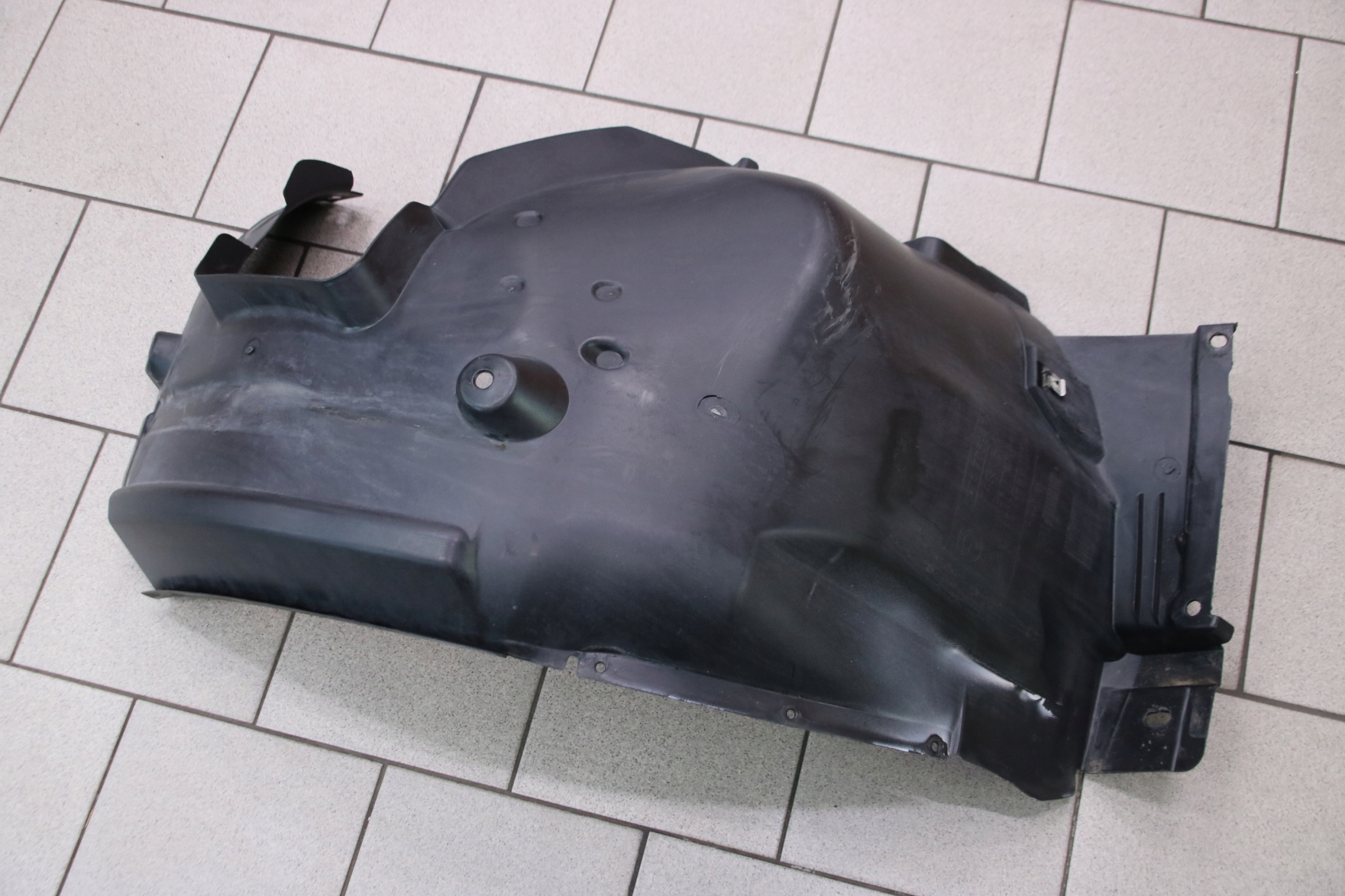 BMW E90 E91 mudguard left front left front part rear 7059377