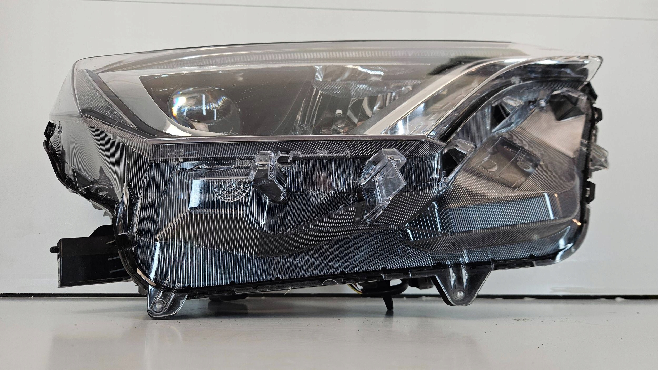 Toyota RAV 4 lift 15- (XA40) light right front front Reflektor w3049