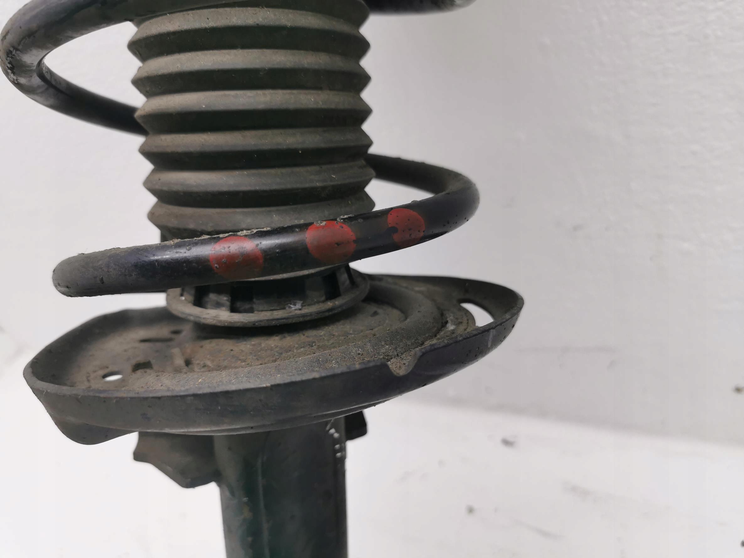 shock absorber front MERCEDES C-KLASA W204 2.2 CDI A2043201066