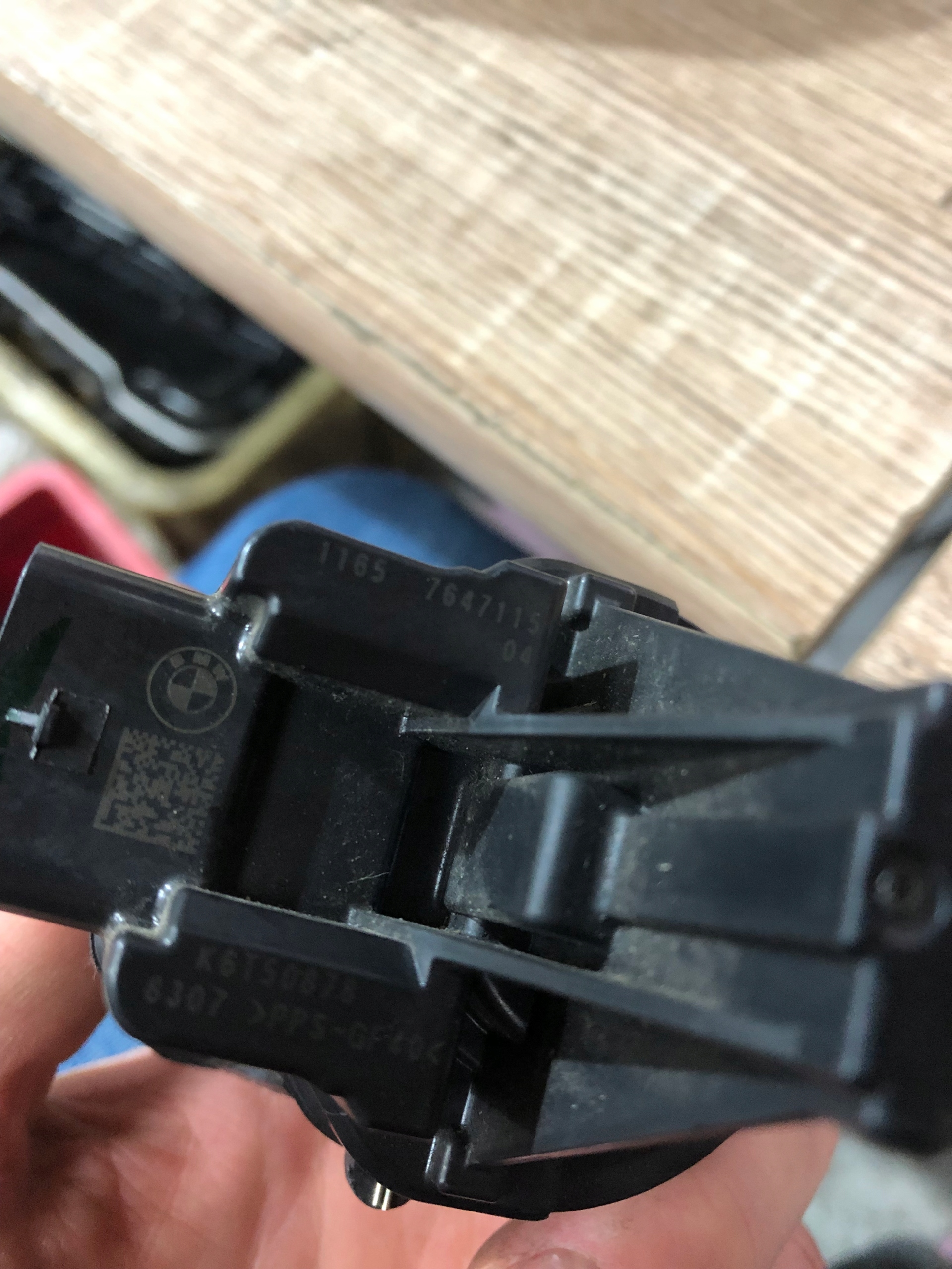 BMW NASTAWNIK TURBO 7647115 Numer katalogowy części 7647115