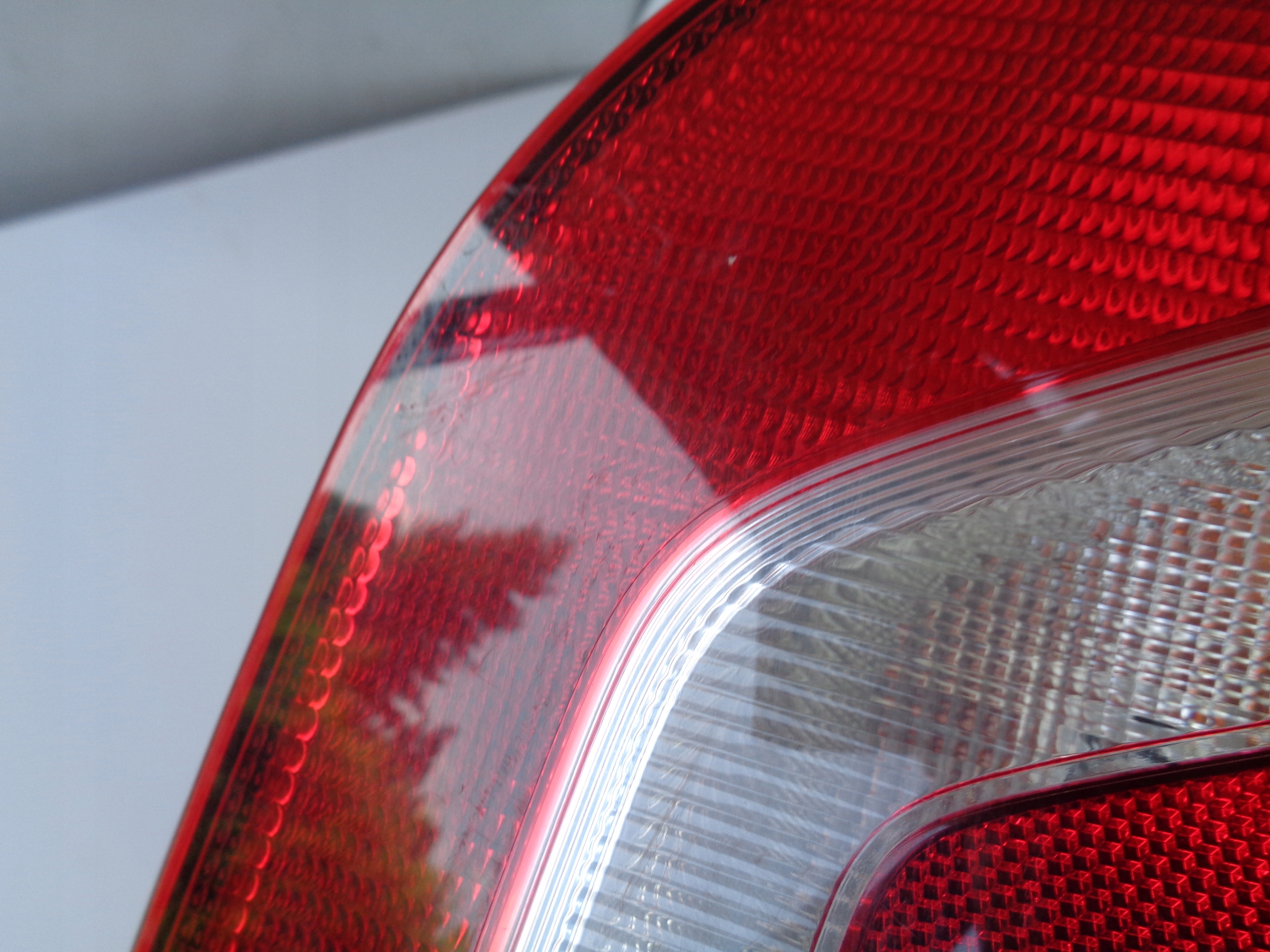 light right rear VW UP 1S0 11