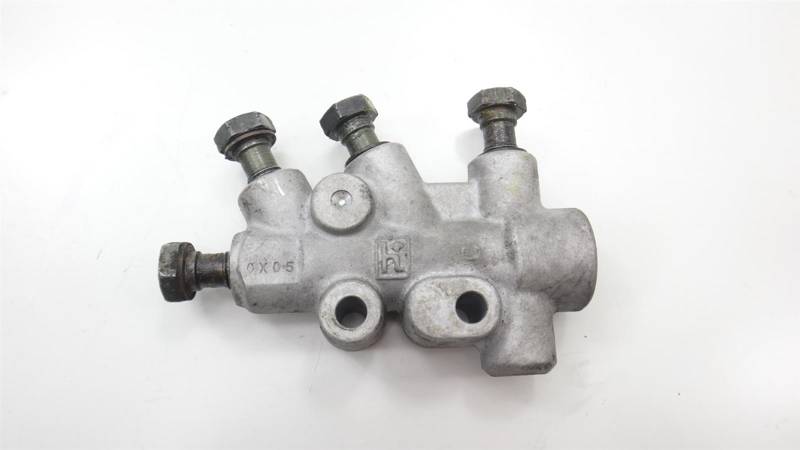 PIAGGIO MP3 250 LT TRÓJNIK ROZDZIELACZ UKŁADU