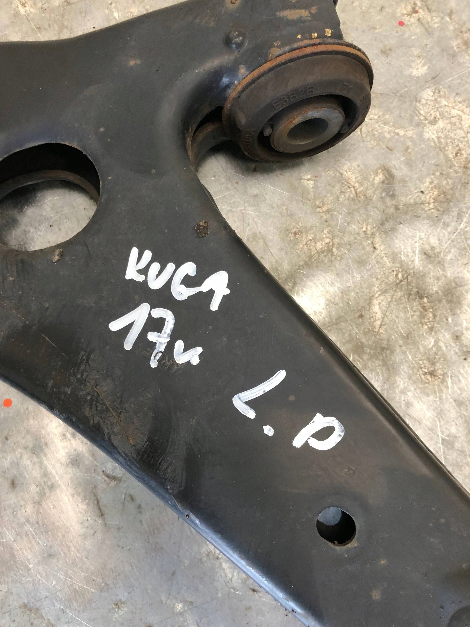 Querlenker links vorne FORD KUGA MK2 DV61-3A262-AC