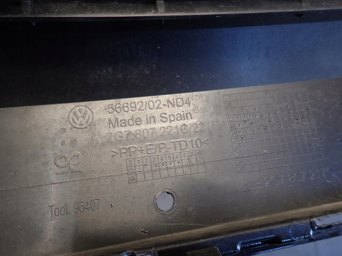nárazník predok predný VW TAIGO 2022- 2G7807221C
