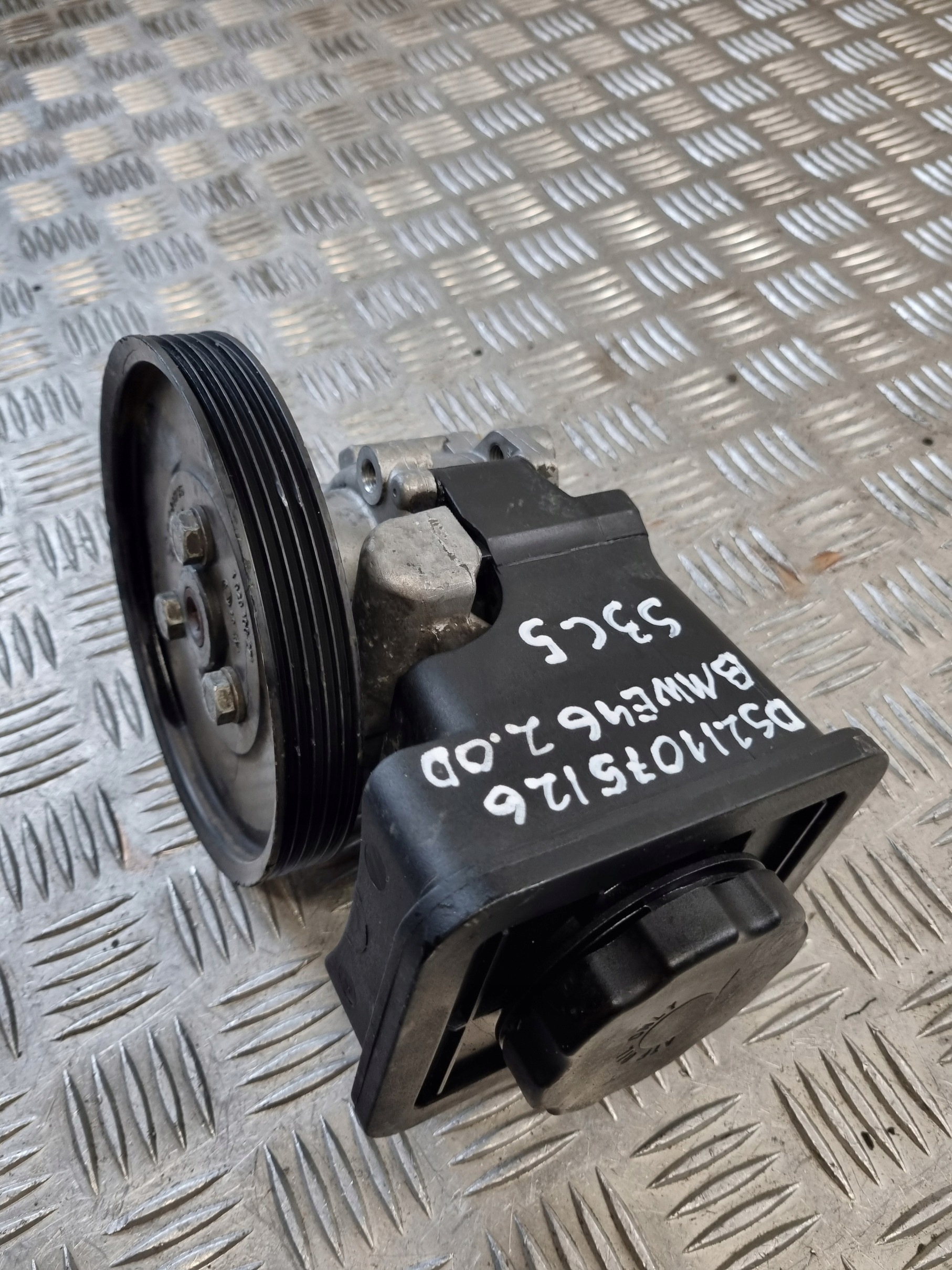 servo čerpadlo BMW E46 2.0D