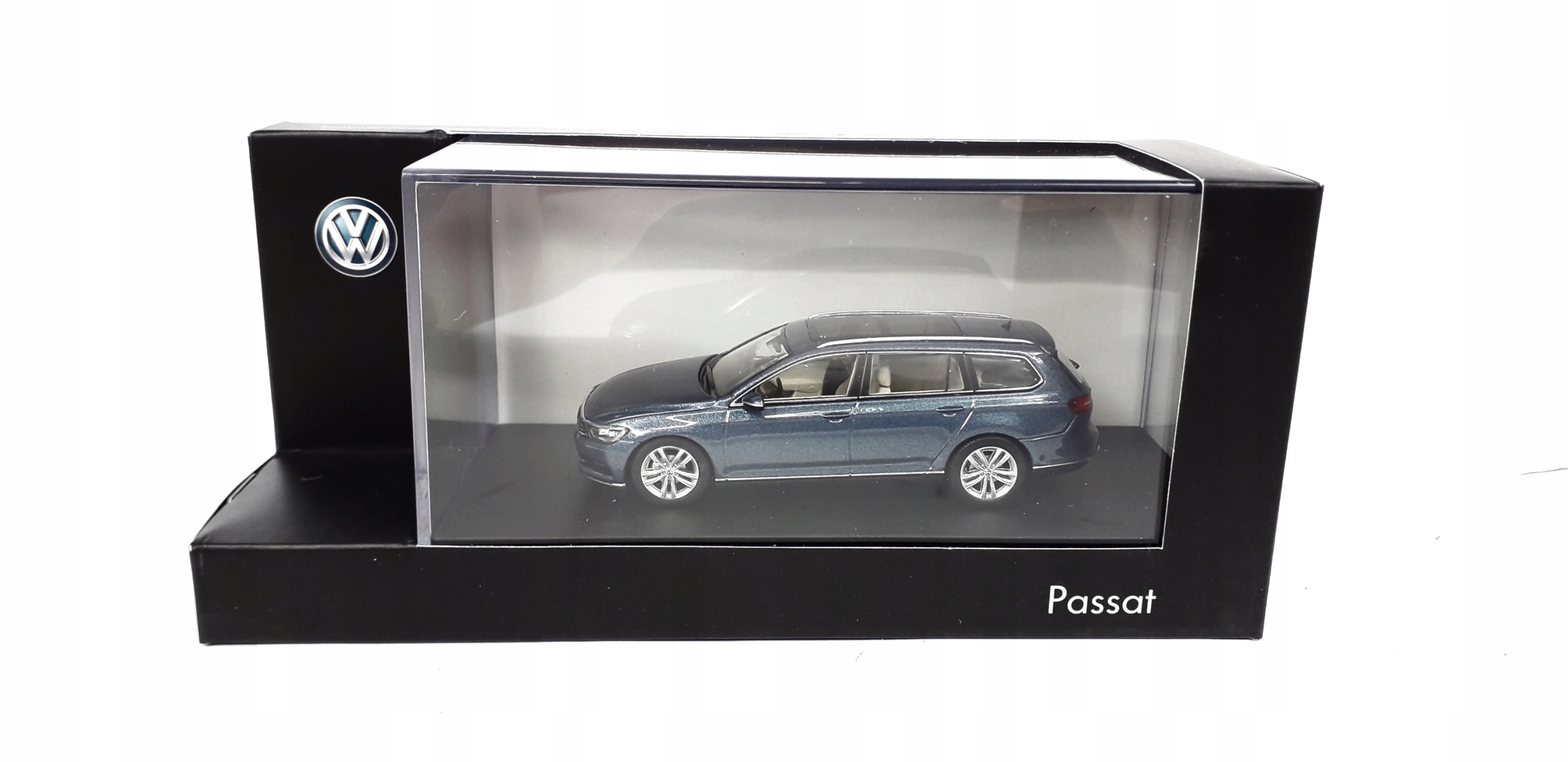 

Model Samochodu Vw Passat B8 Variant 1:43 Aso