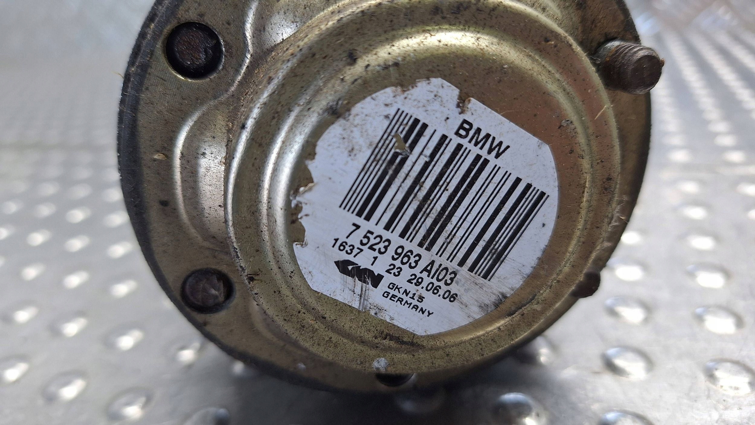 Demi axe Gauche Arrière 7523963 BMW E81 E87 E90 E91 E92 2.0 D